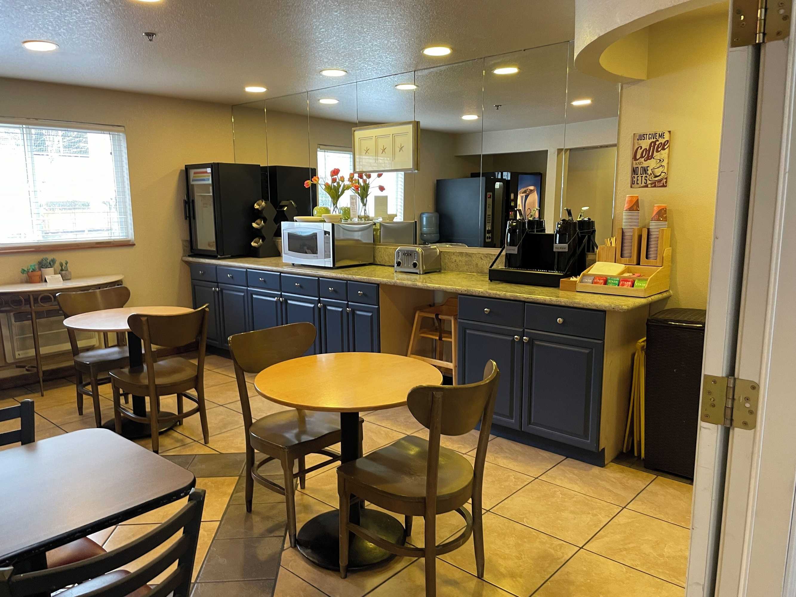 Gift card for Americas Best Value Inn Lynnwood Seattle