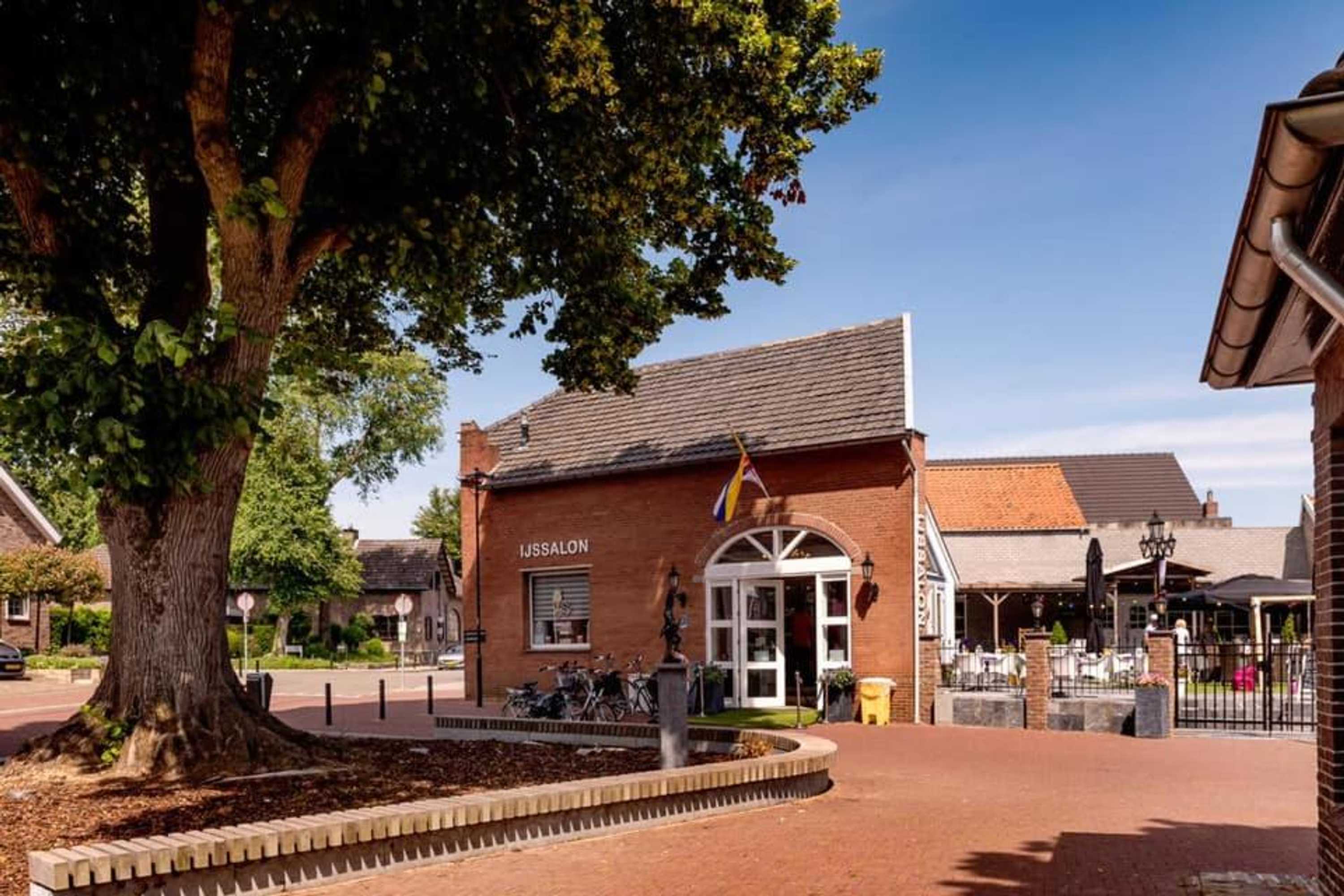 Gift card for B & B M 3