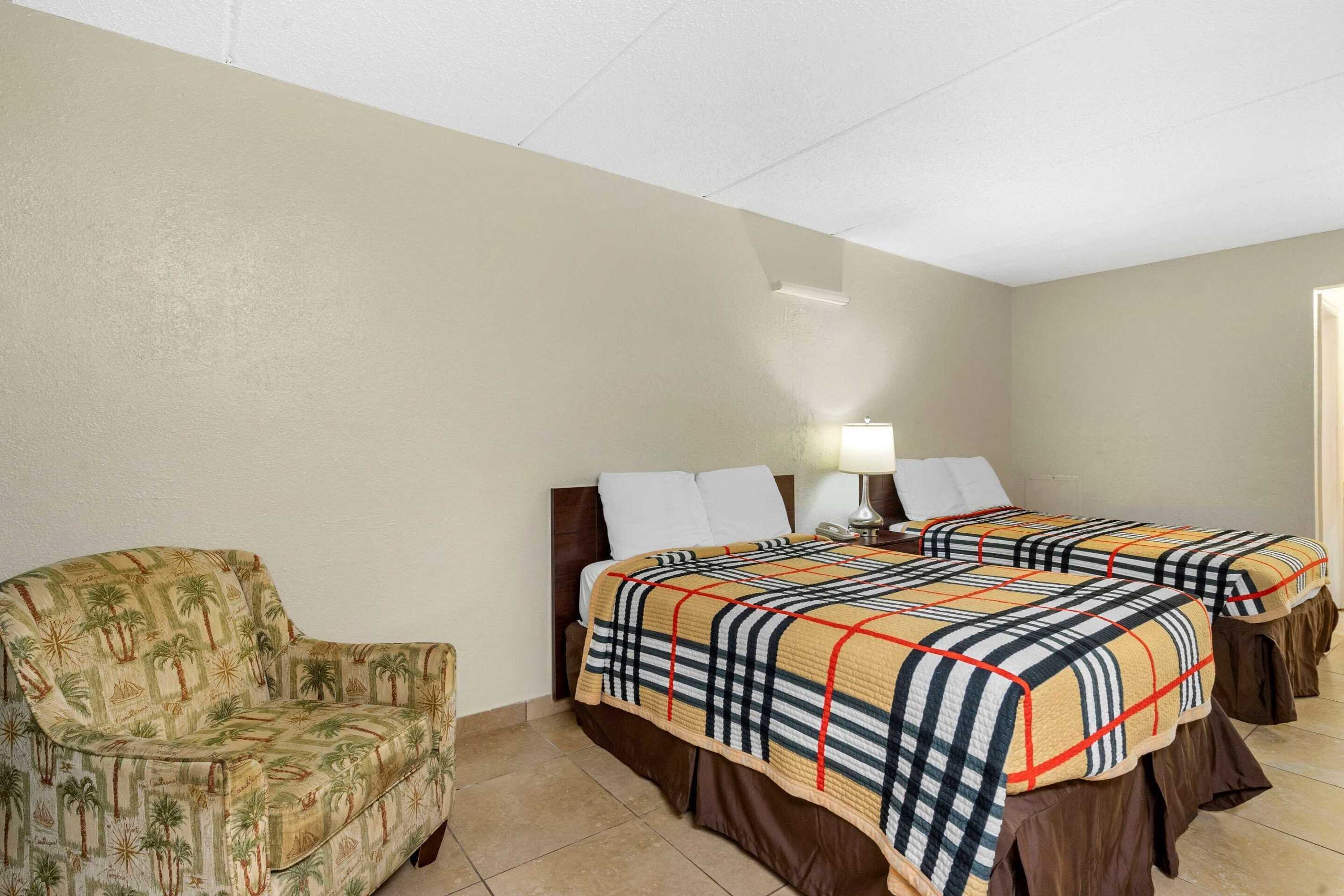 Gift card for Rodeway Inn Clearwater - Dunedin Gift card for Rodeway Inn Clearwater - Dunedin