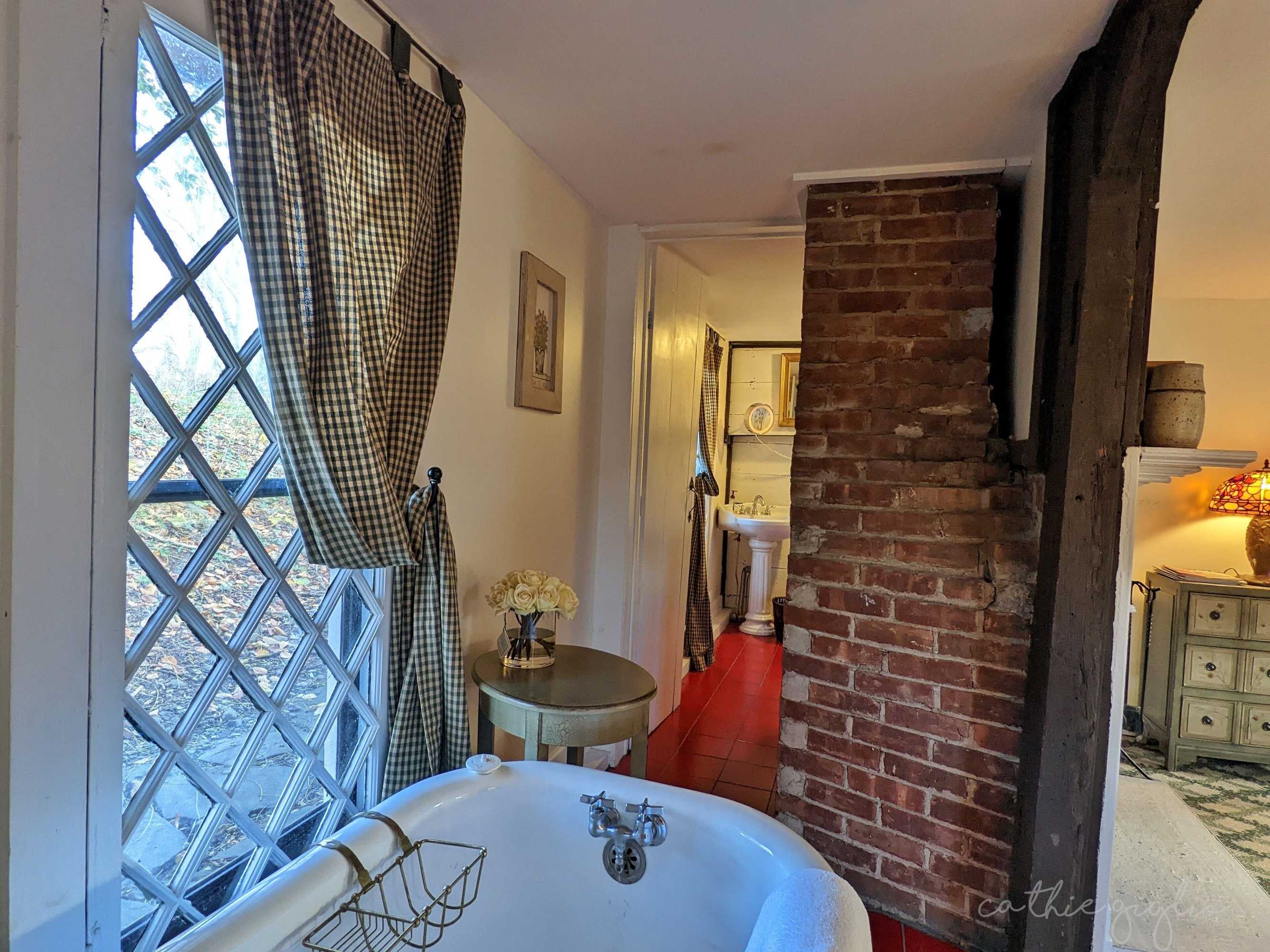 Gift card for Cromwell Manor Inn