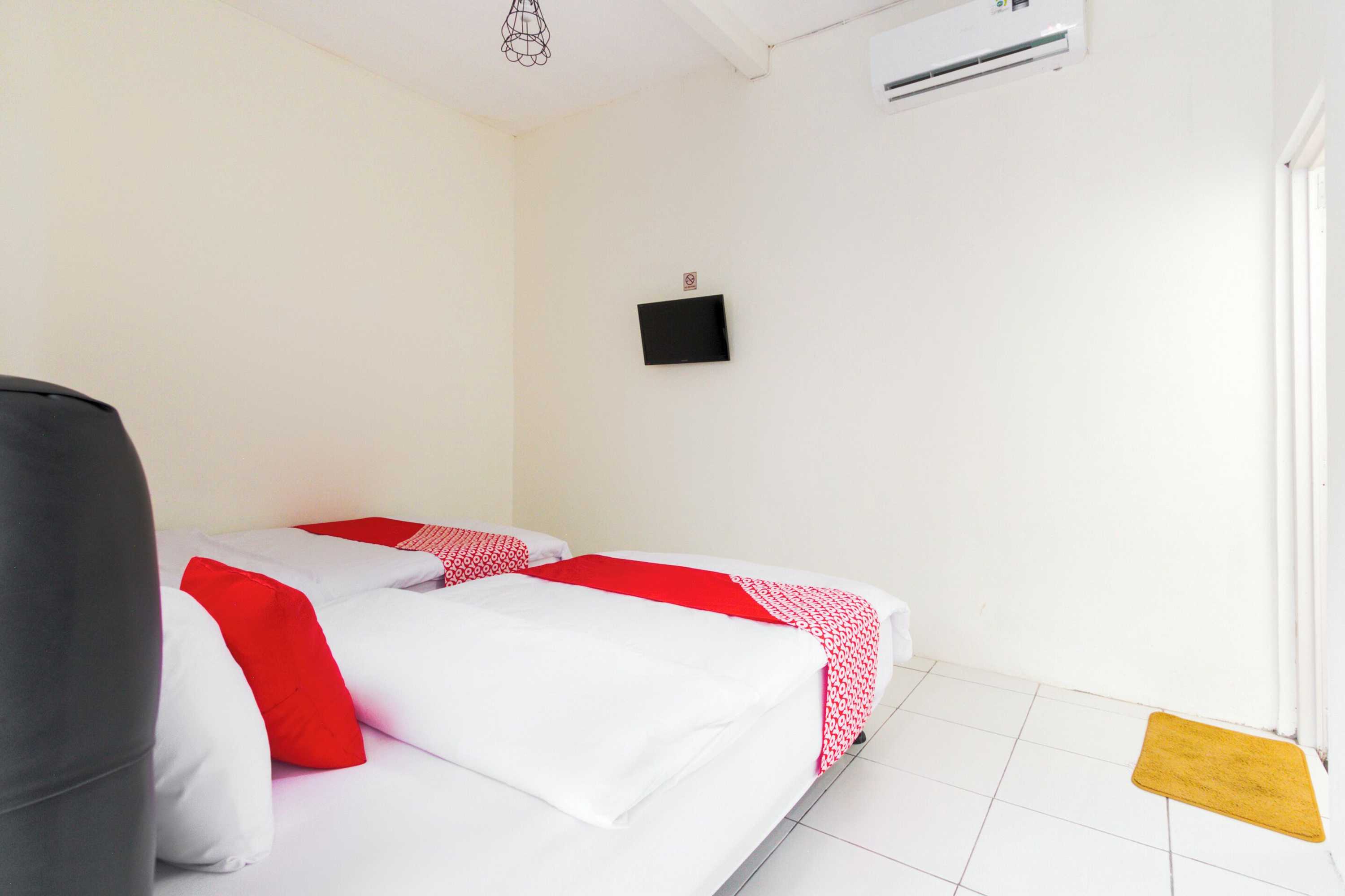 Gift card for House Of Mahira Syariah Mitra by Reddoorz Gift card for House Of Mahira Syariah Mitra by Reddoorz