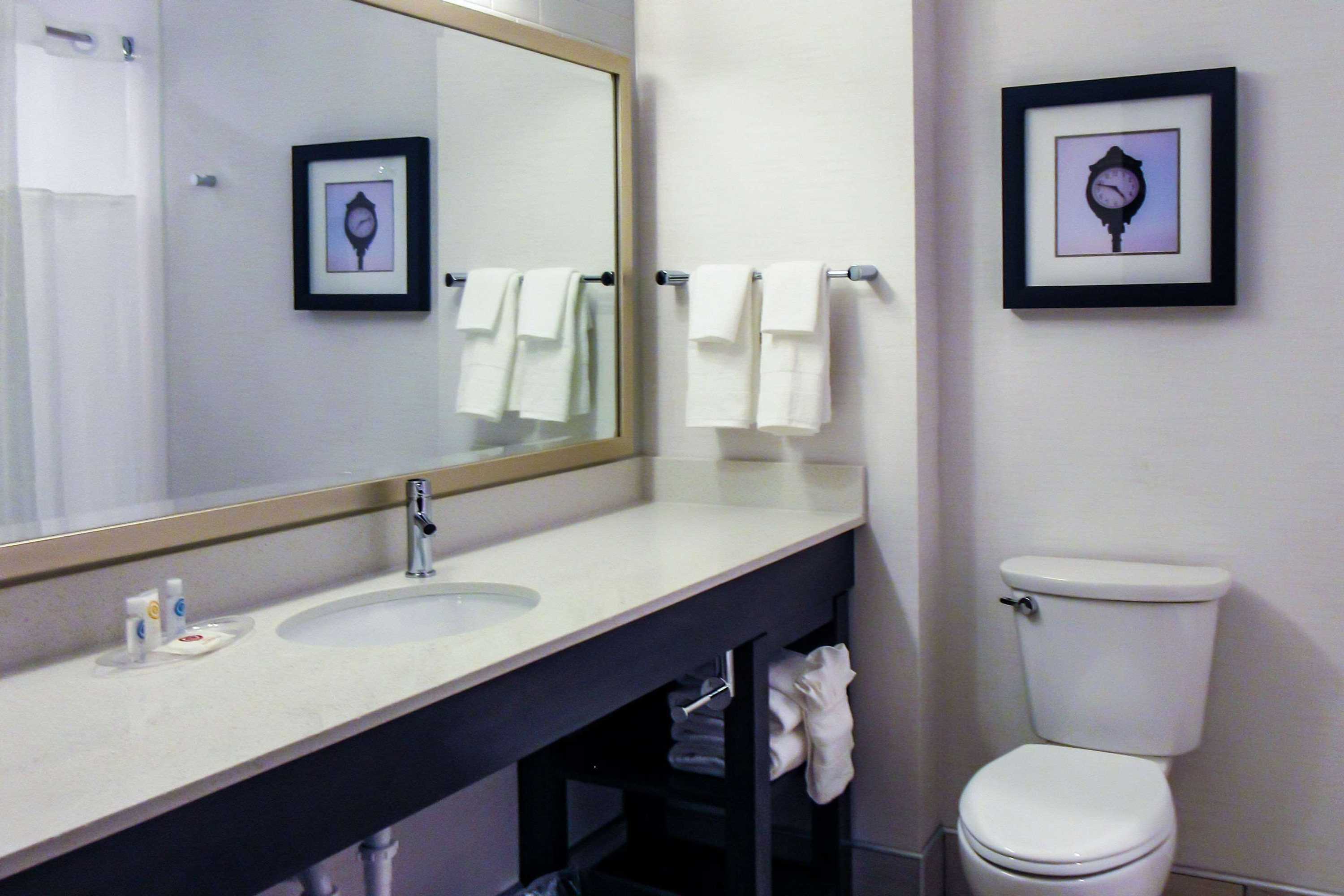 Gift card for Comfort Suites Kennewick at Southridge