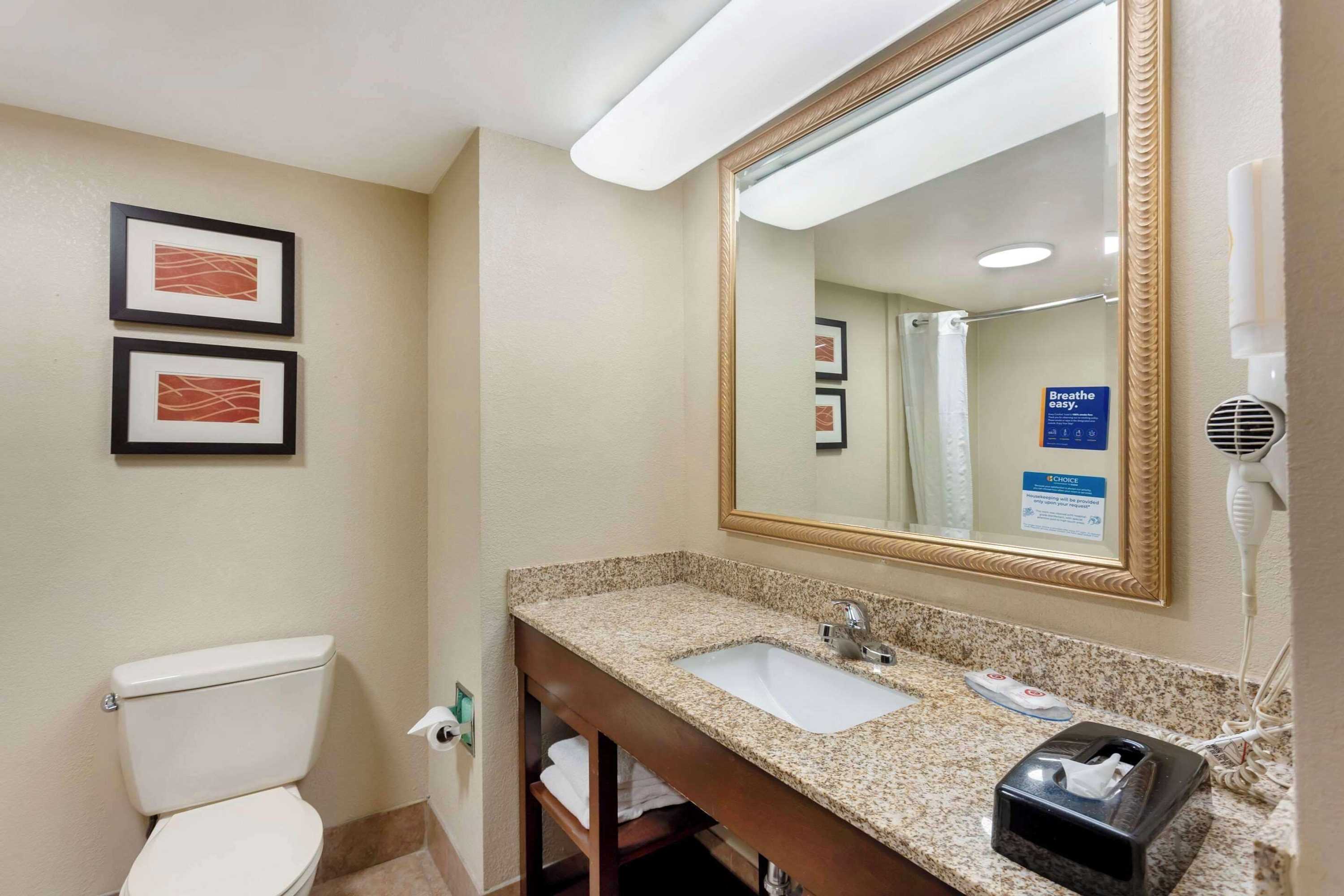 Gift card for Comfort Inn And Suites Gift card for Comfort Inn And Suites