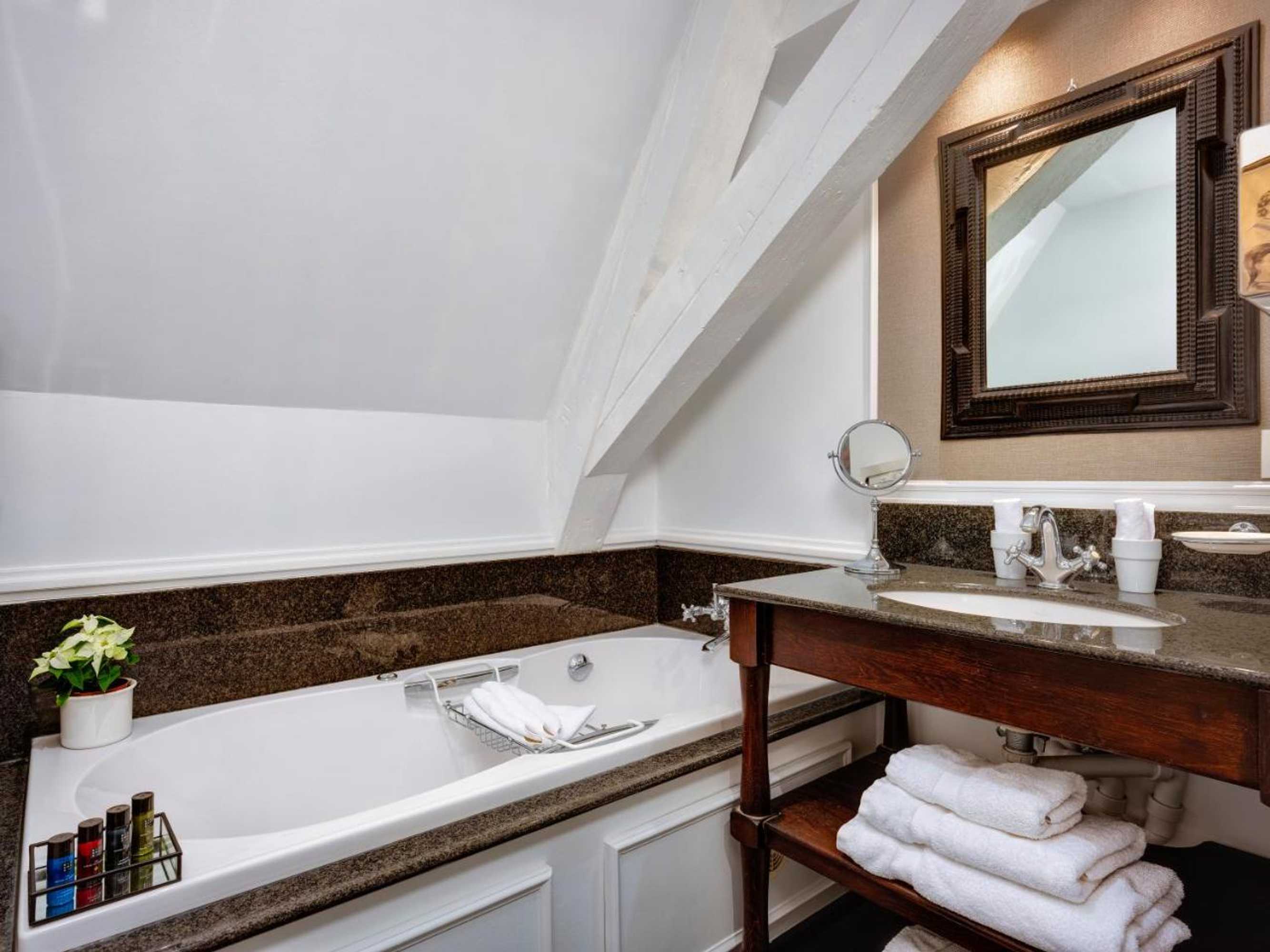 Gift card for Guesthouse Maison le Dragon