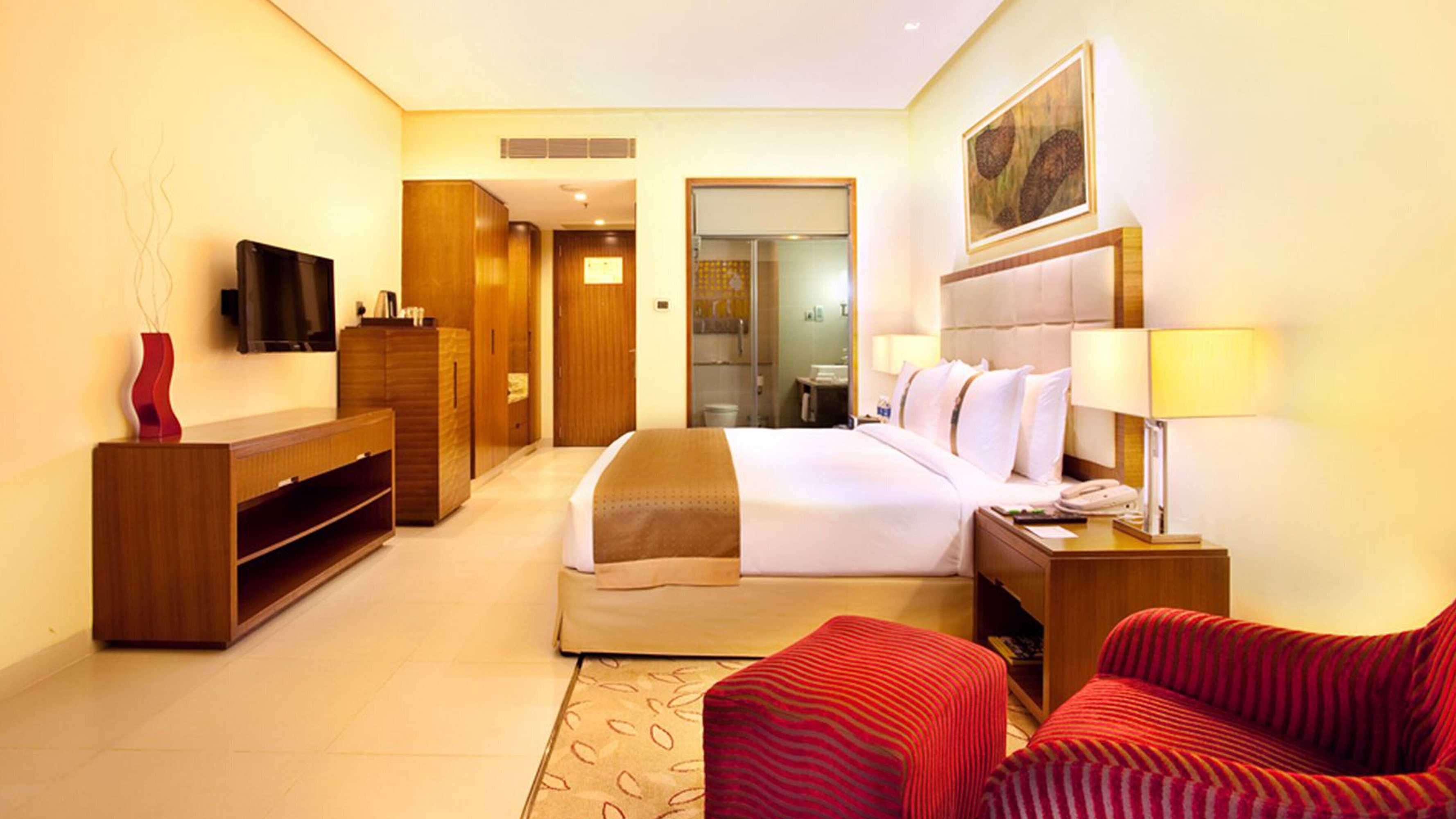 Gift card for Holiday Inn Cochin by Ihg Gift card for Holiday Inn Cochin by Ihg