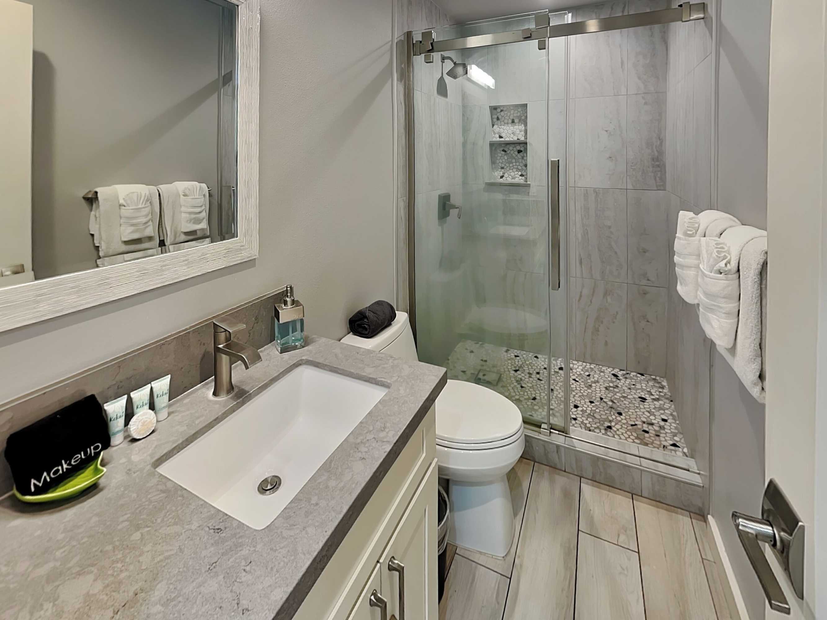 Gift card for Kihei Bay Surf 227 by Maui Rental Group Gift card for Kihei Bay Surf 227 by Maui Rental Group