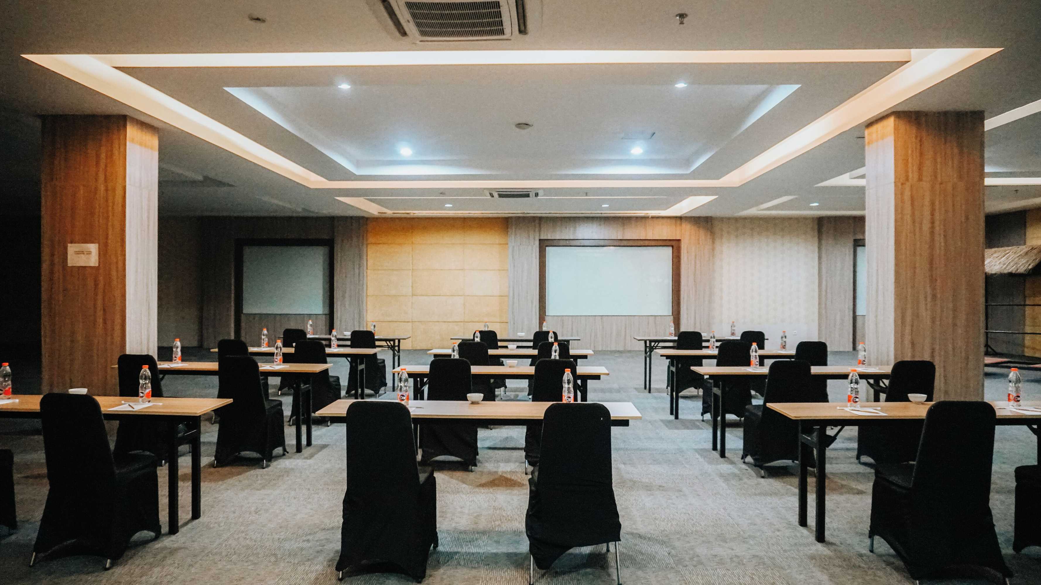 Gift card for Ascent Premiere Hotel & Convention Pasuruan Gift card for Ascent Premiere Hotel & Convention Pasuruan