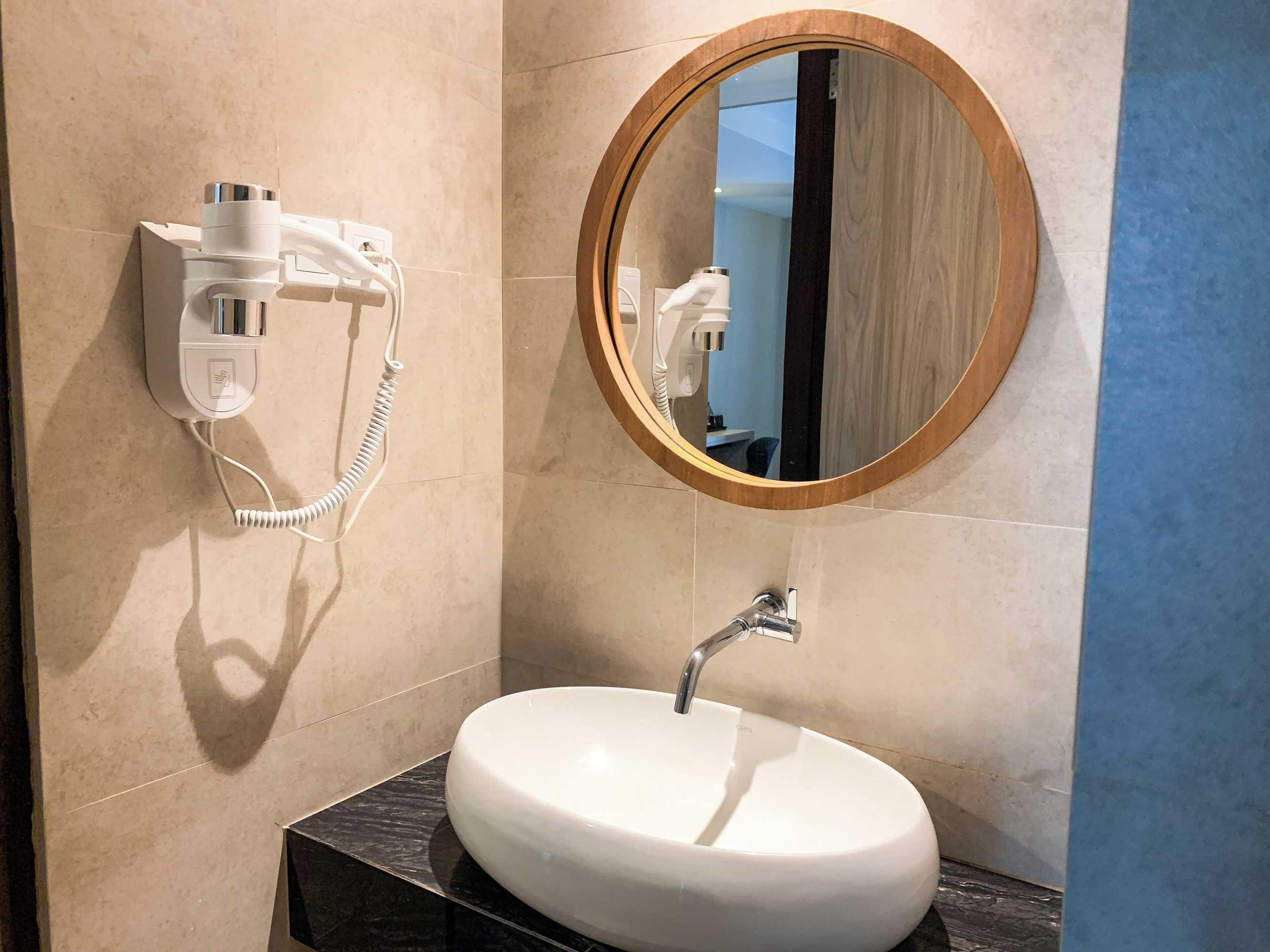 Gift card for Front One Gosyen Hotel Salatiga