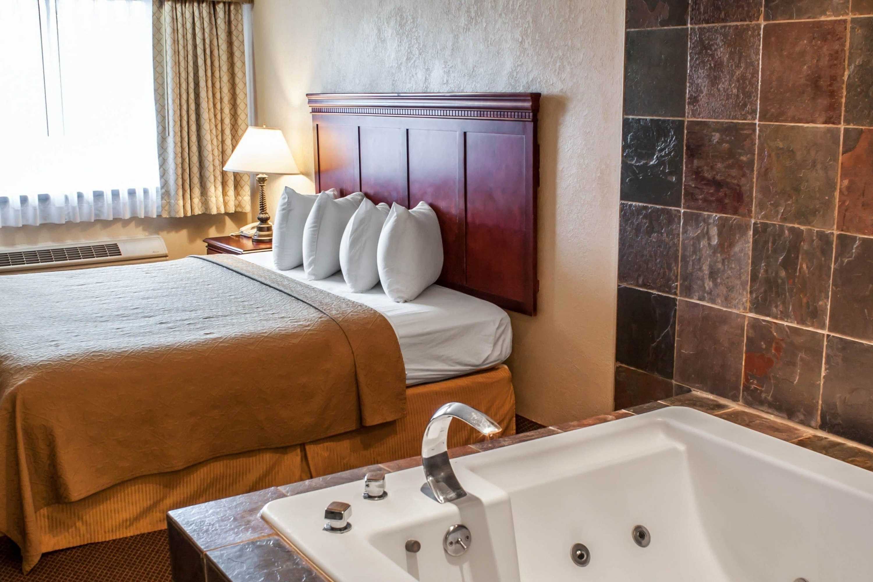Gift card for Quality Inn & Suites Fife Seattle Gift card for Quality Inn & Suites Fife Seattle