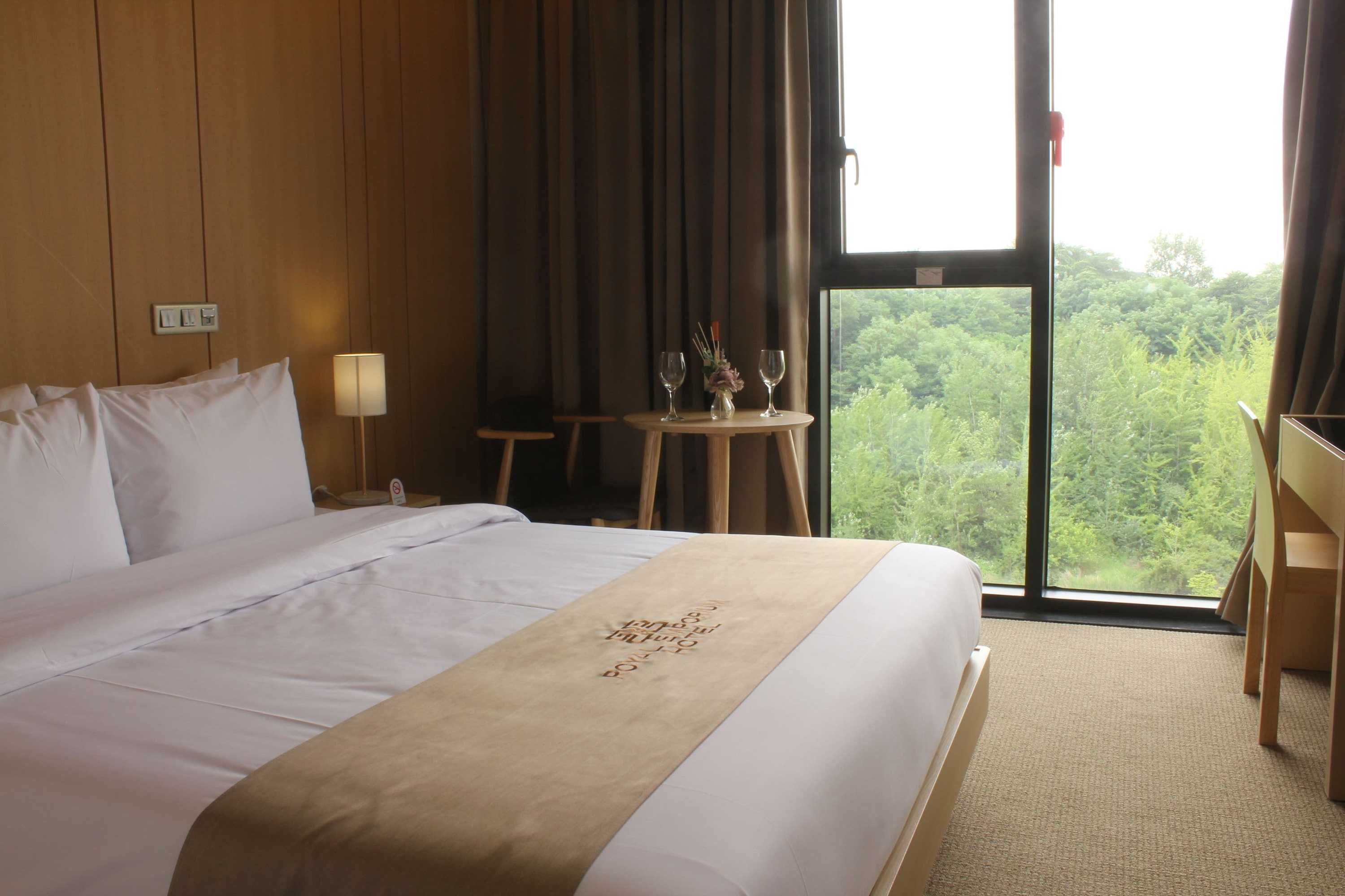 Gift card for Royal Emporium Incheon Airport Hotel Gift card for Royal Emporium Incheon Airport Hotel