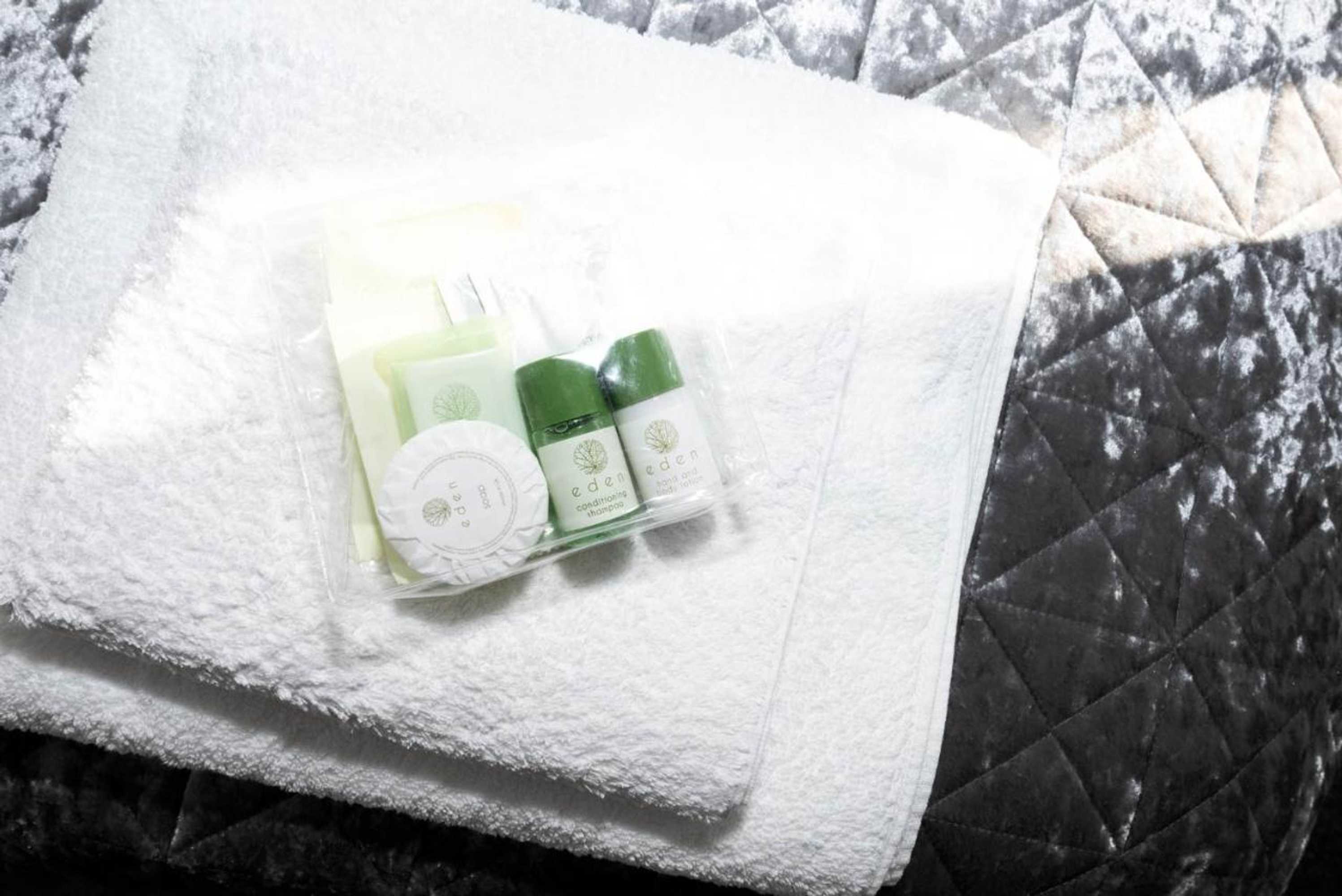 Gift card for Riverside Stays, Shefford