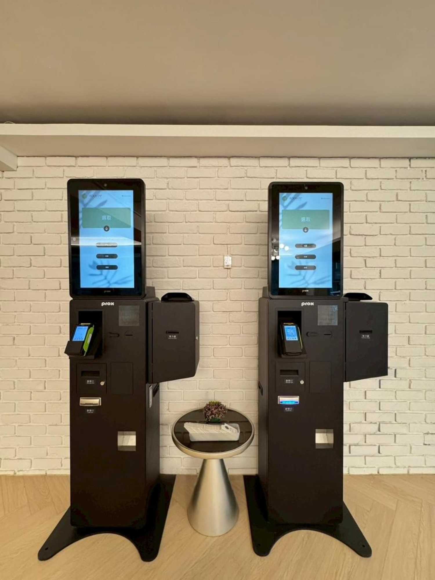 Gift card for Kiwi Express Hotel