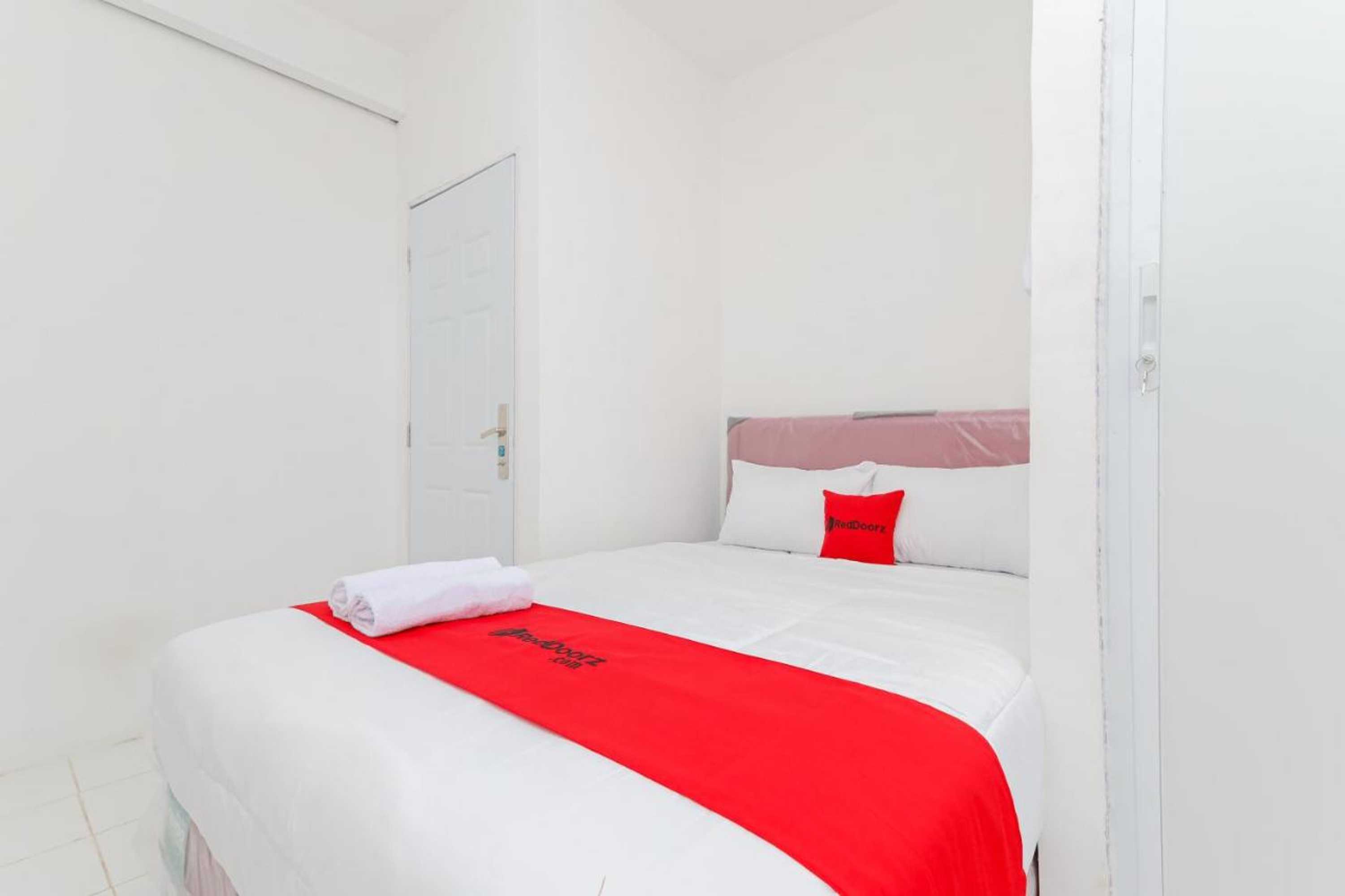 Gift card for Reddoorz Near Pasar Lama Serang