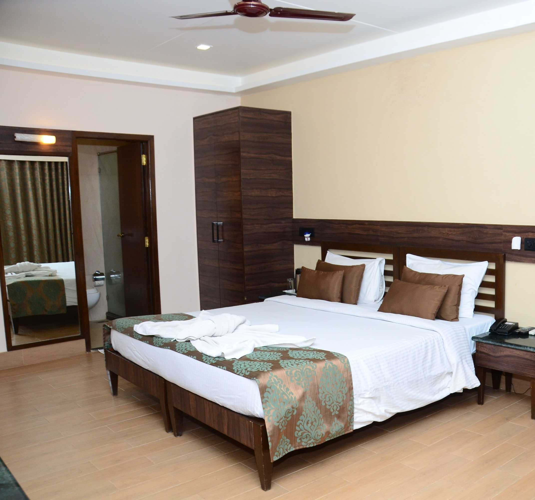 Gift card for Upper Deck Resort - Stay And Relax at The Highest Peak Lonavala Gift card for Upper Deck Resort - Stay And Relax at The Highest Peak Lonavala