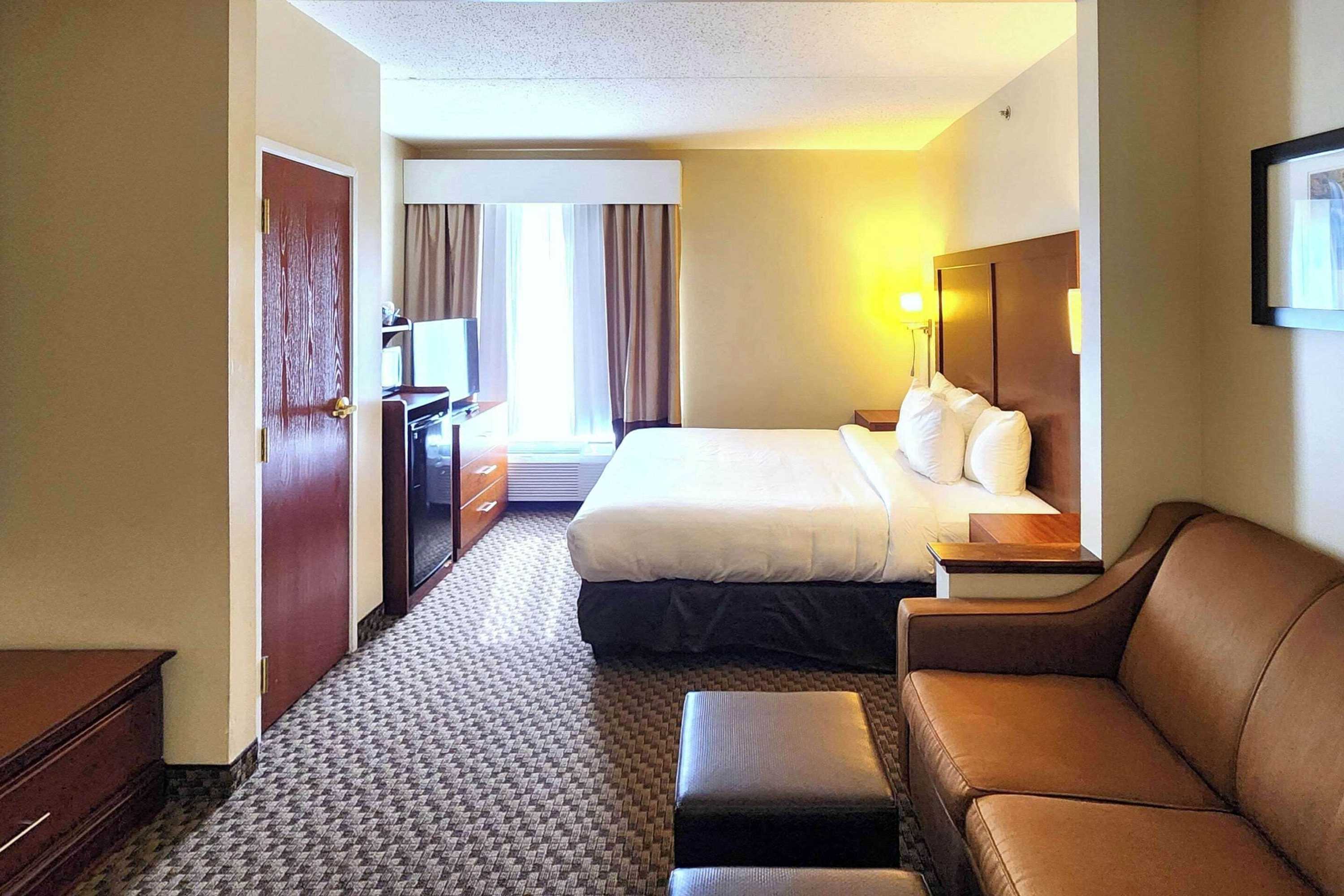 Gift card for Comfort Inn & Suites Mount Pocono Gift card for Comfort Inn & Suites Mount Pocono