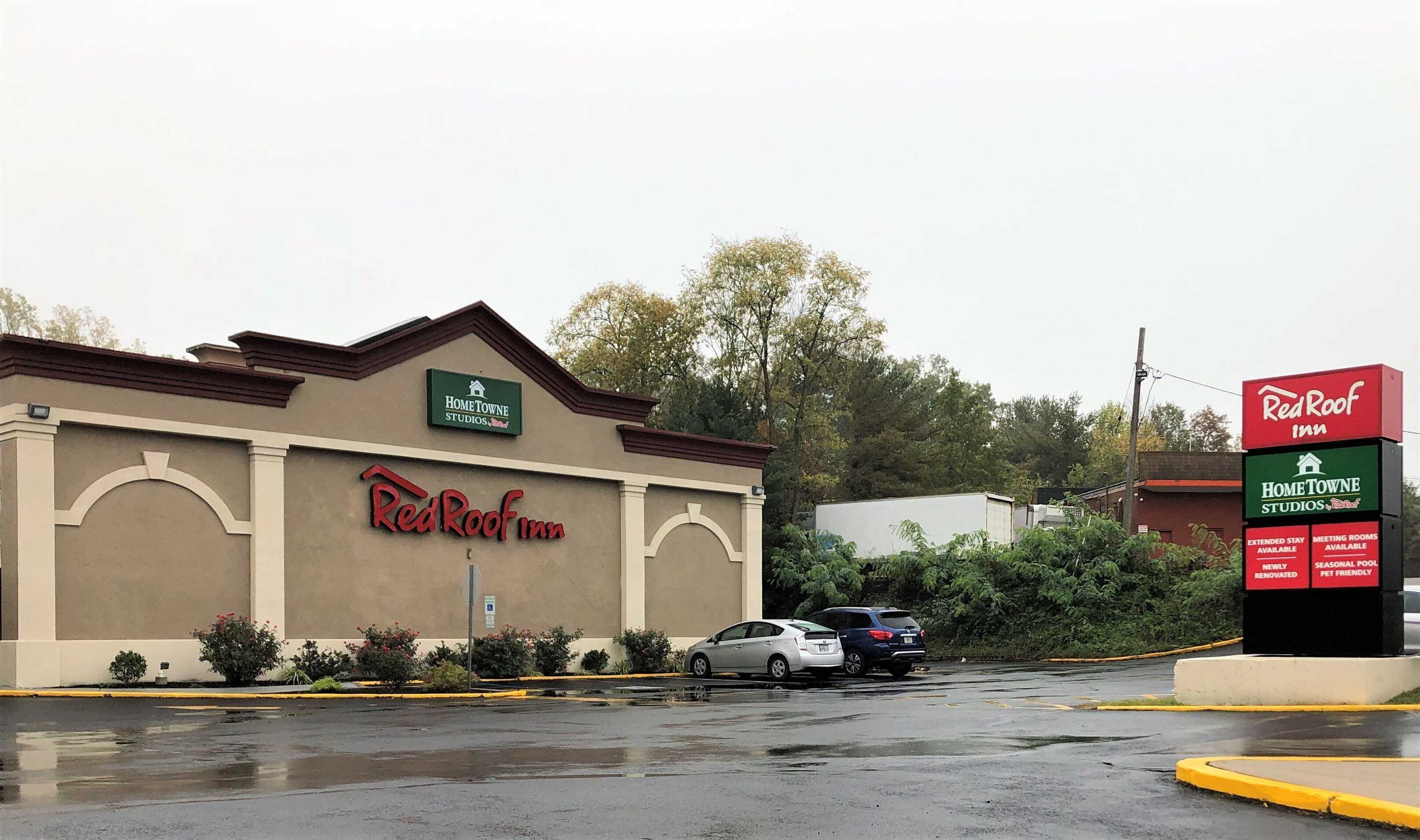 Gift card for Hometowne Studios by Red Roof Bordentown - Mcguire Afb Gift card for Hometowne Studios by Red Roof Bordentown - Mcguire Afb