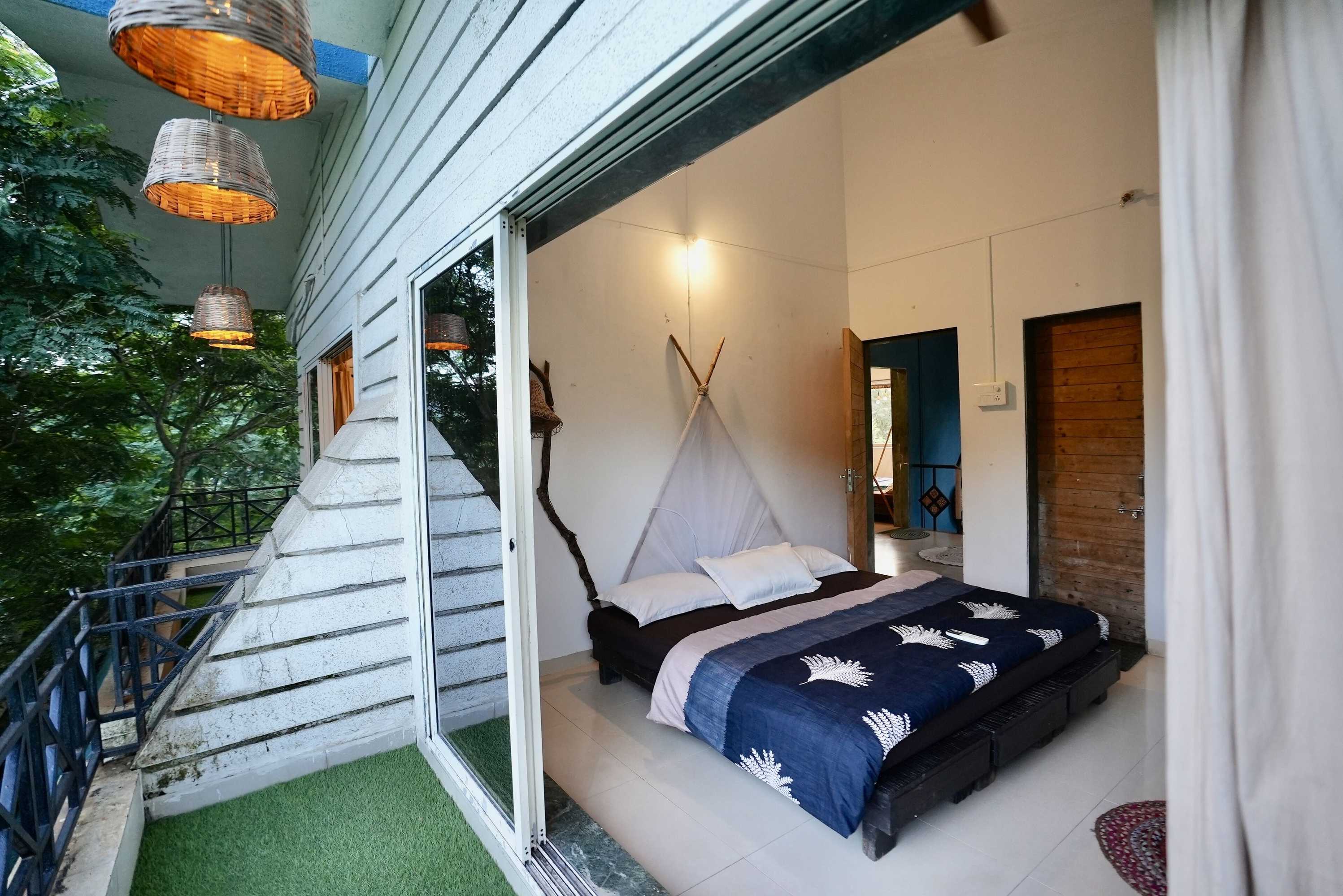 Gift card for Lakeside Boheme Inn