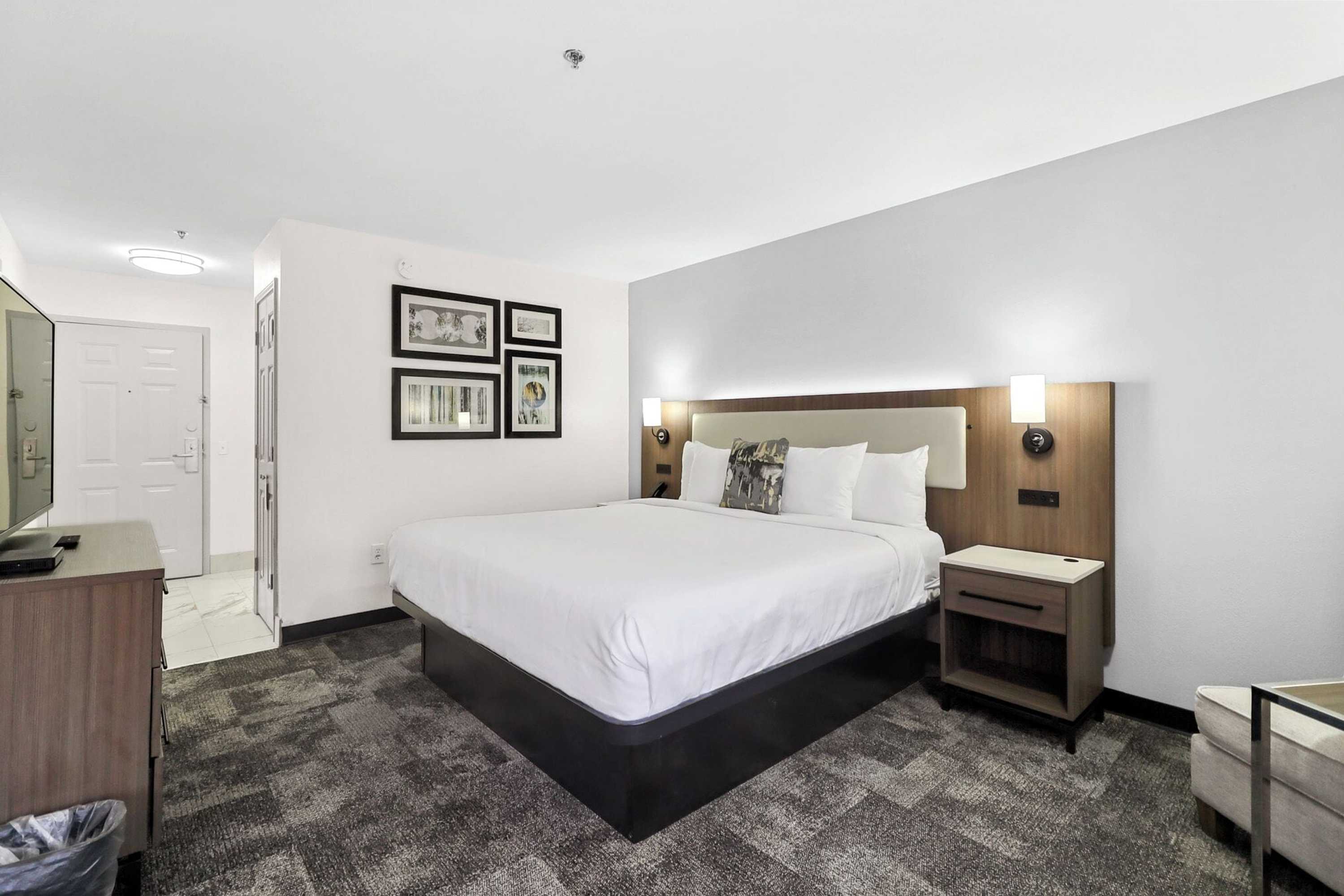 Gift card for La Quinta Inn & Suites by Wyndham Atlanta South - Newnan Gift card for La Quinta Inn & Suites by Wyndham Atlanta South - Newnan