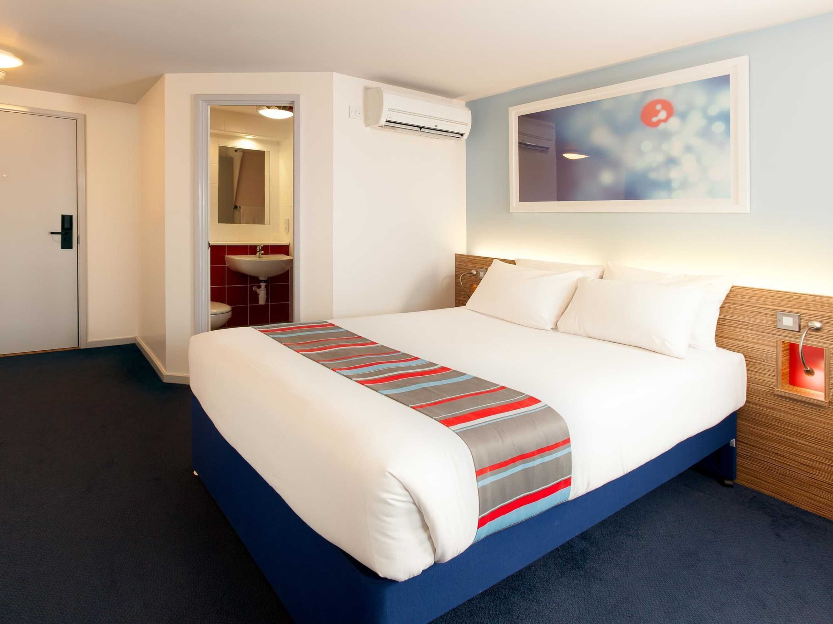 Gift card for Travelodge Aberdeen Central Justice Mill Lane Gift card for Travelodge Aberdeen Central Justice Mill Lane