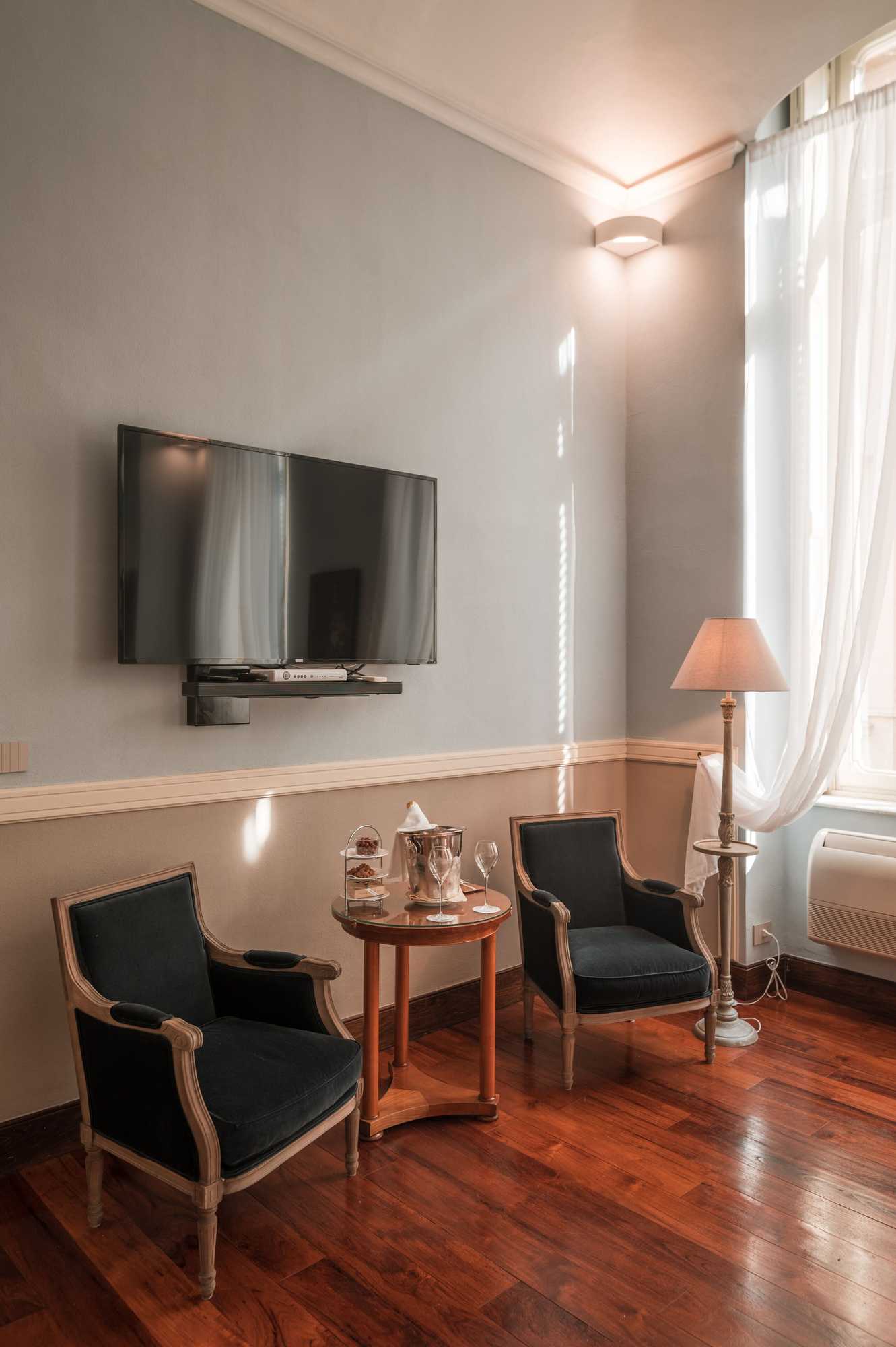 Gift card for Royal Palace Luxury Suites & Hotel Gift card for Royal Palace Luxury Suites & Hotel