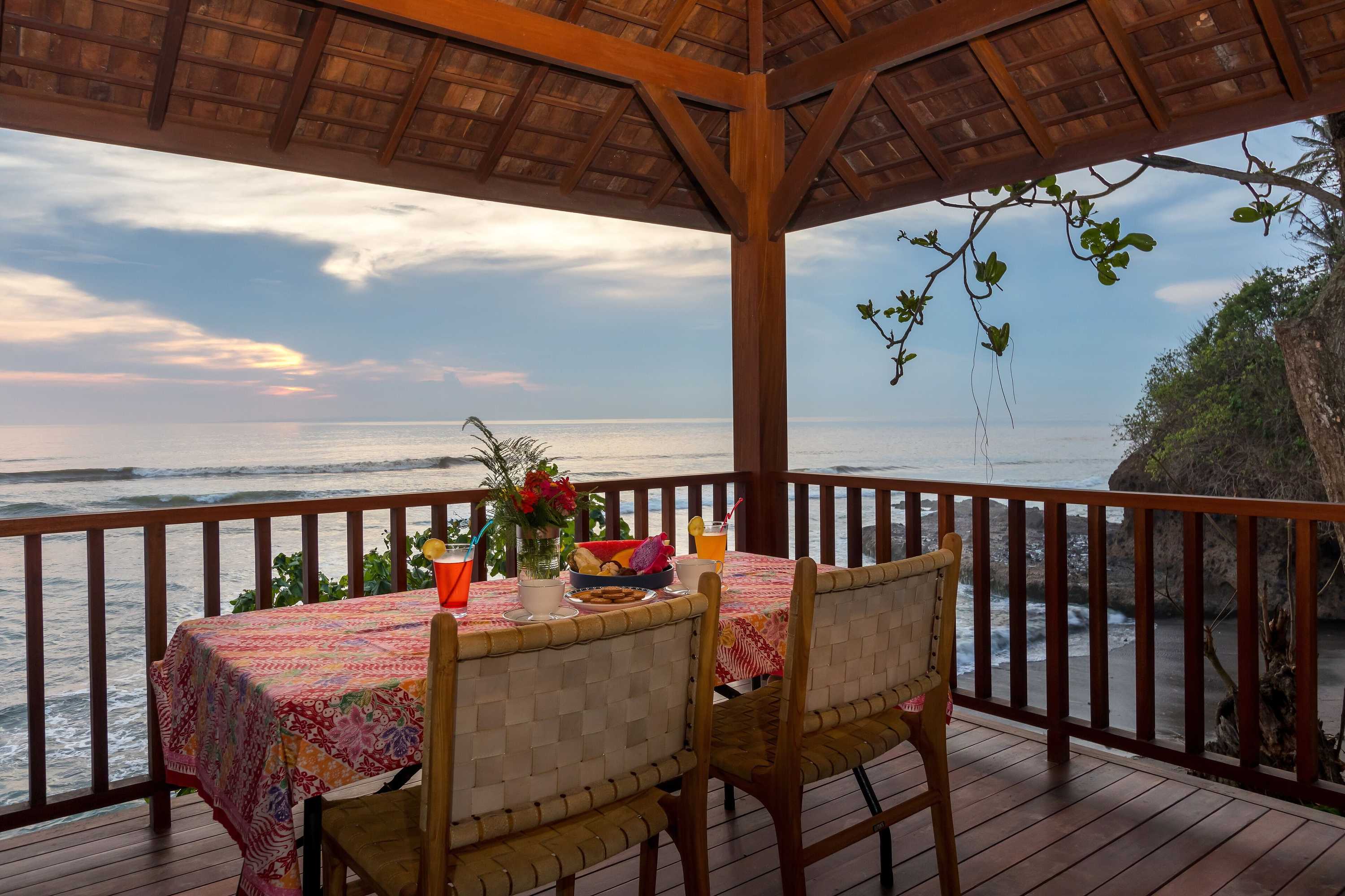 Gift card for Villa Ronggo Mayang Bali Gift card for Villa Ronggo Mayang Bali