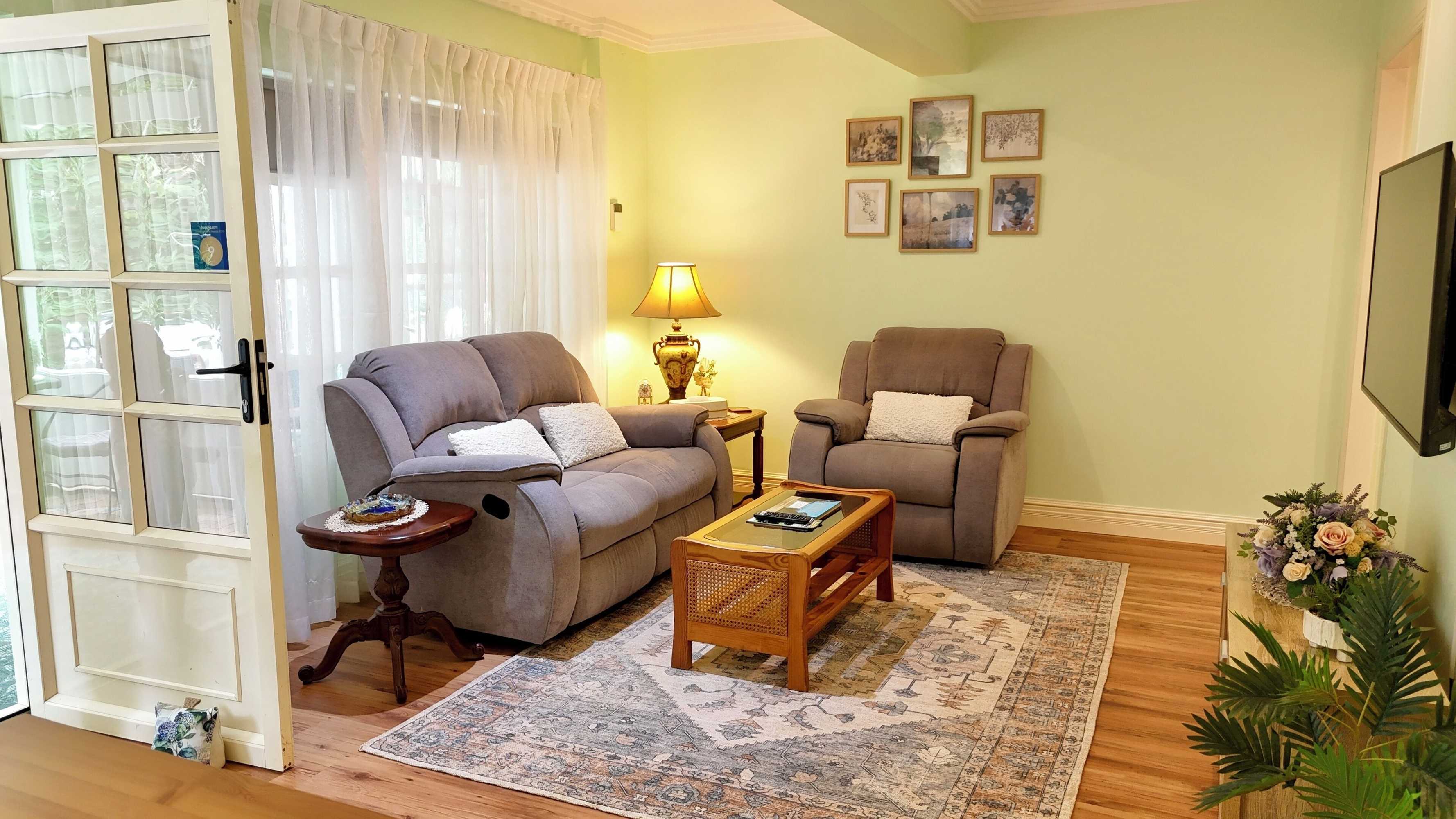 Gift card for Curtis Falls Apartment Gift card for Curtis Falls Apartment