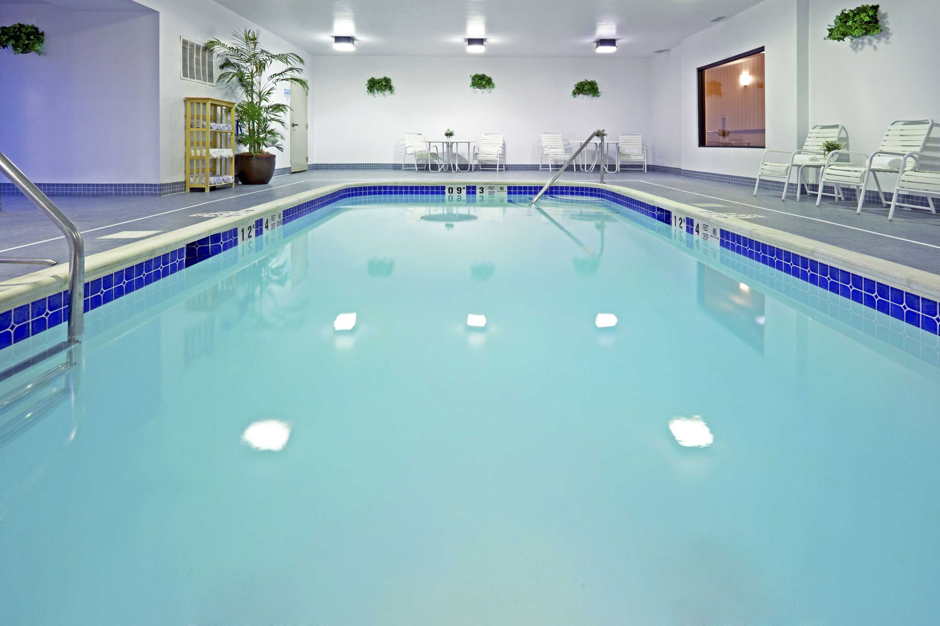 Gift card for Holiday Inn Express & Suites East Greenbush (albany-Skyline) by Ihg Gift card for Holiday Inn Express & Suites East Greenbush (albany-Skyline) by Ihg