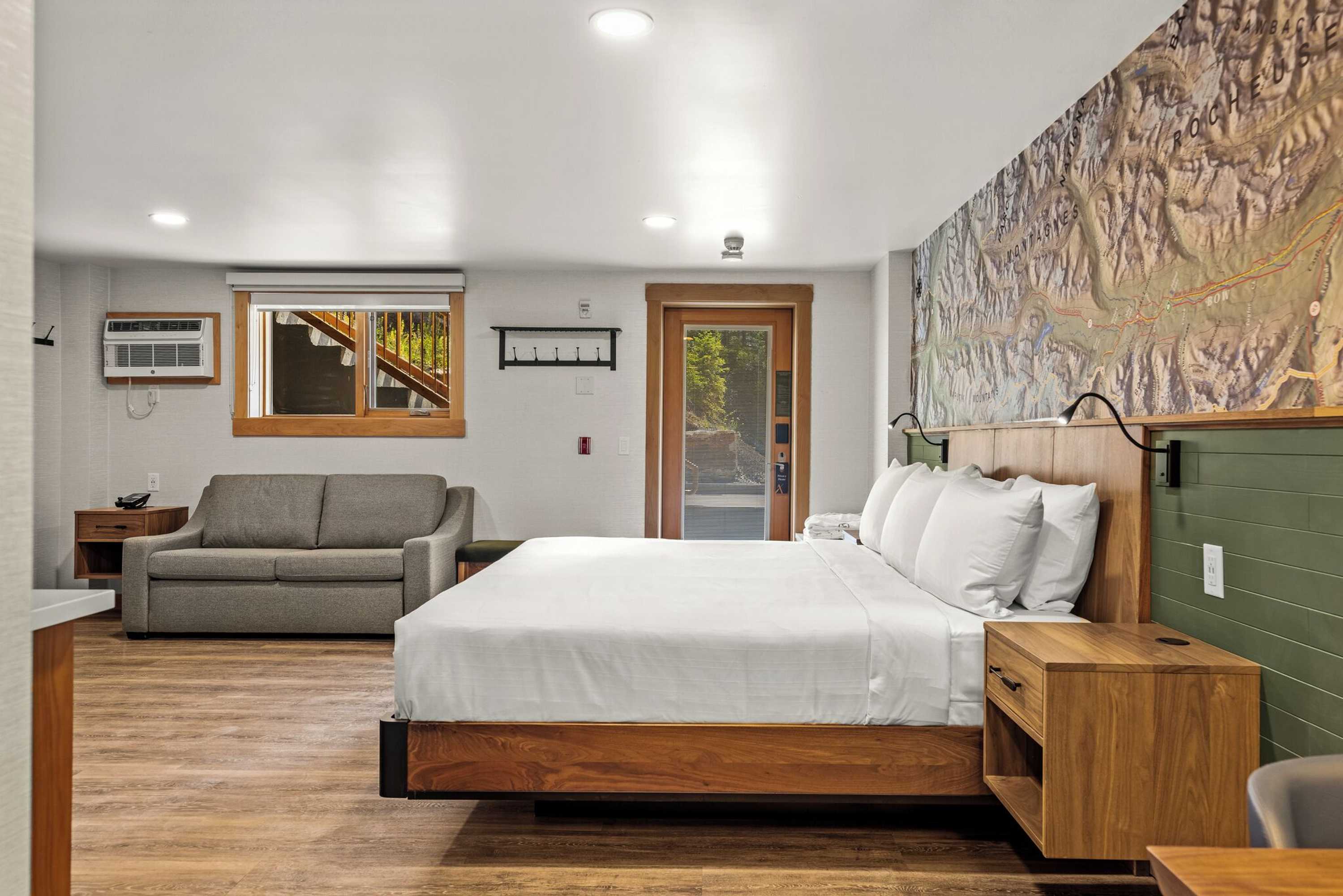Gift card for Hotel Canoe & Suites Gift card for Hotel Canoe & Suites