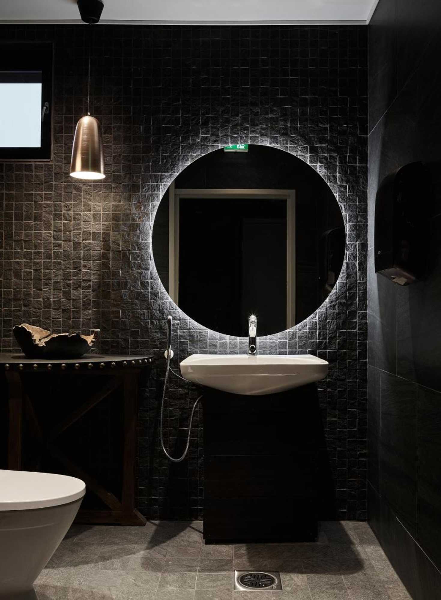 Gift card for Levin Iglut - Golden Crown Gift card for Levin Iglut - Golden Crown