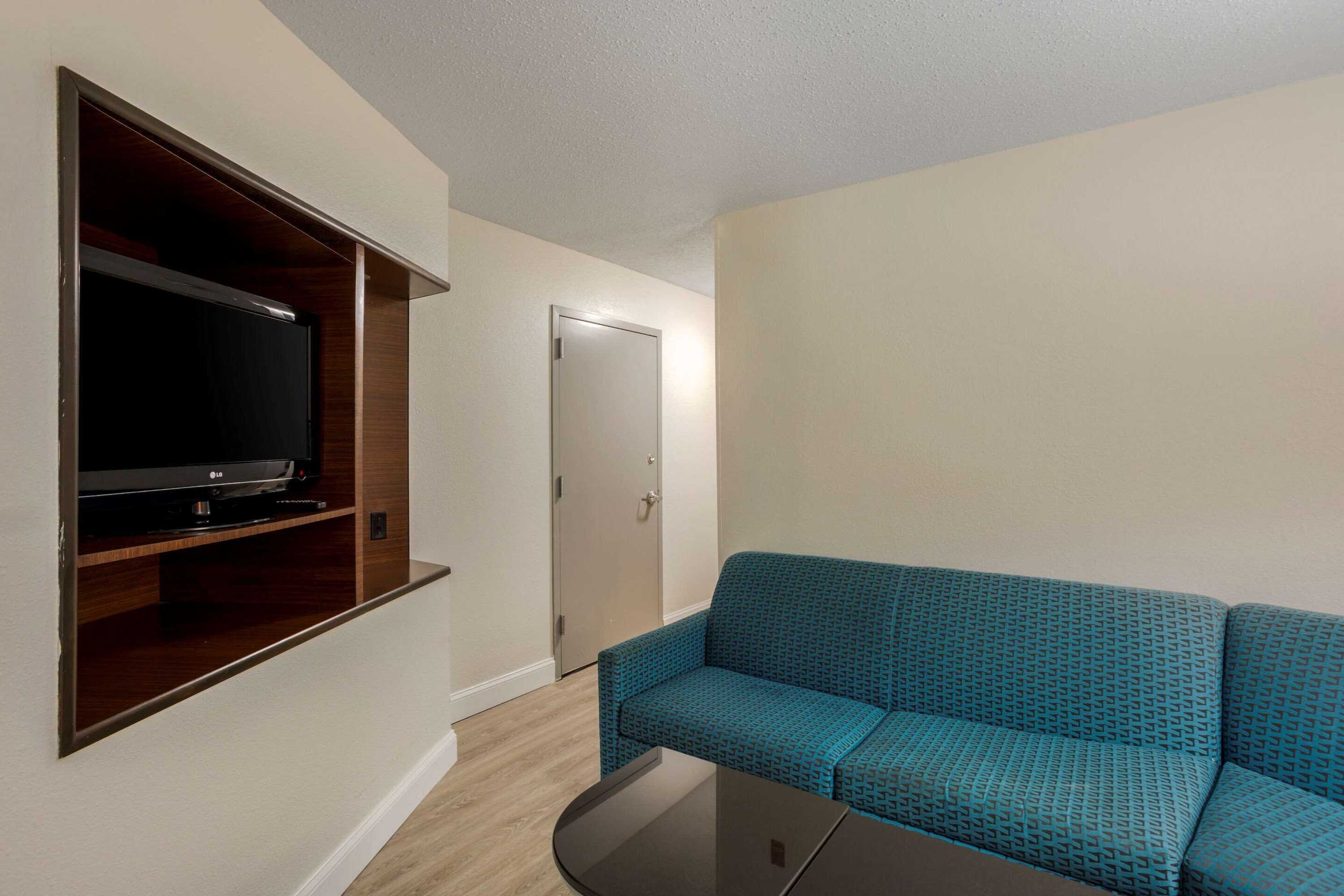Gift card for Comfort Inn & Suites Mt Laurel-Philadelphia Gift card for Comfort Inn & Suites Mt Laurel-Philadelphia