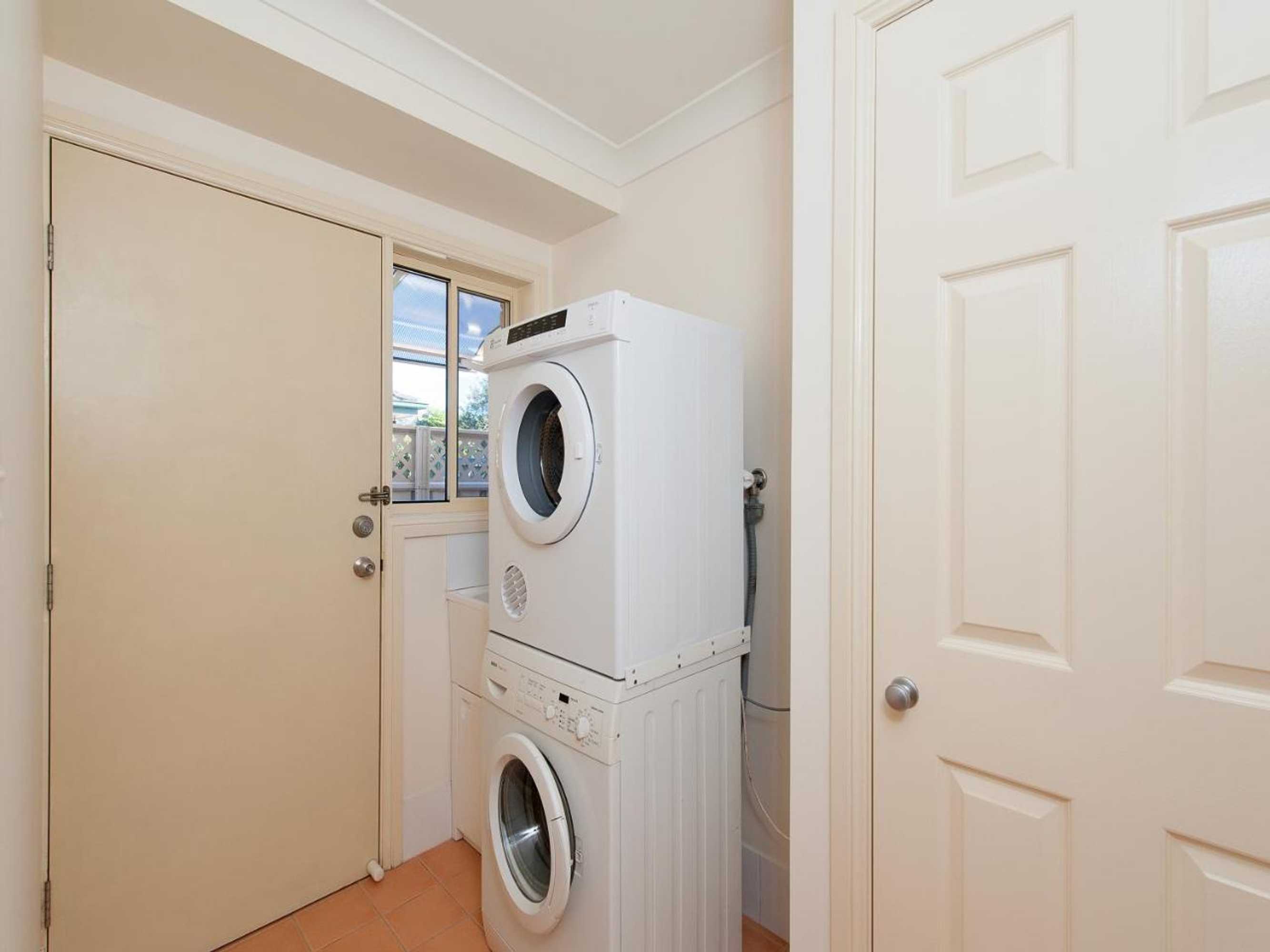 Gift card for Pawprints, 123 Bagnalls Beach Road