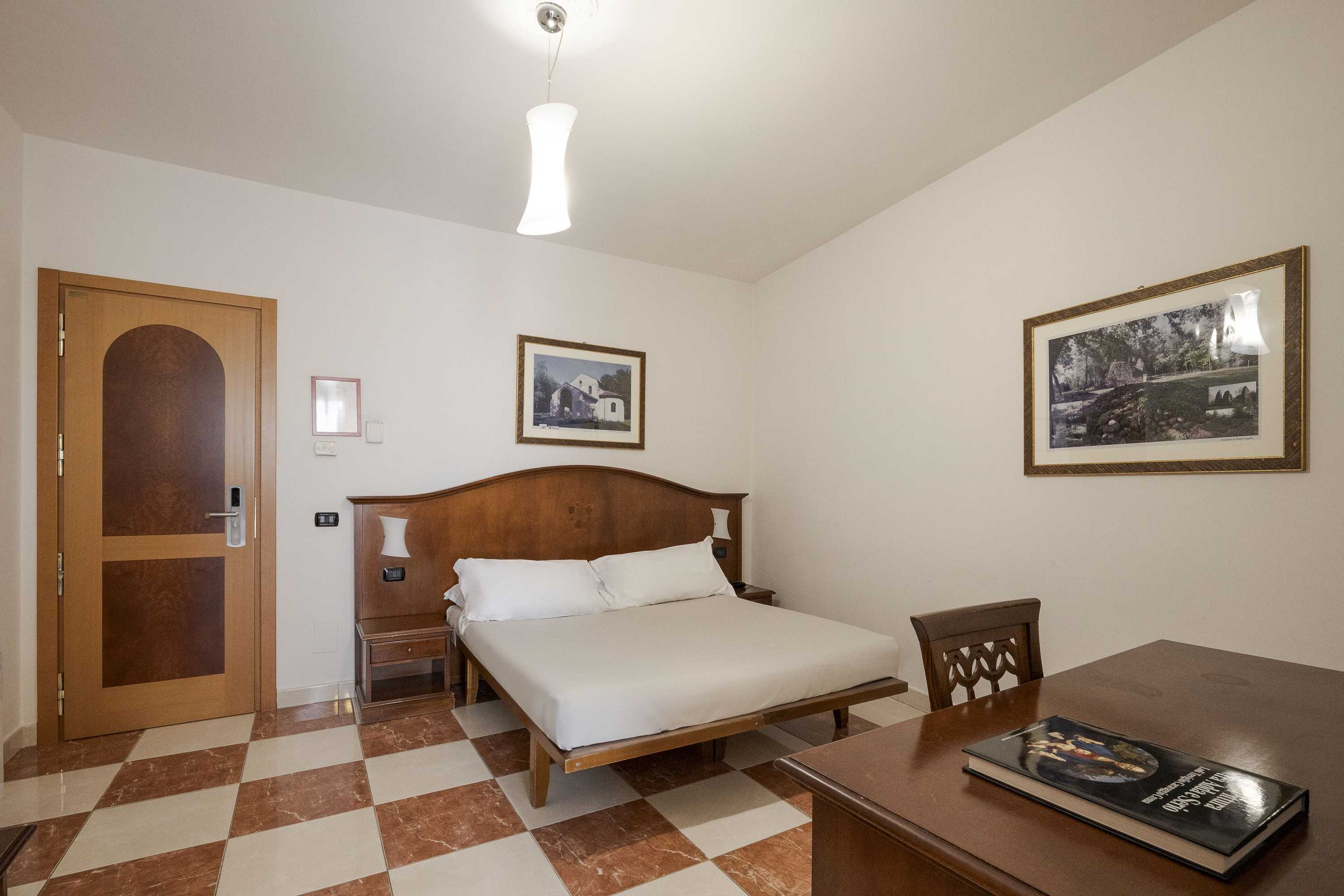 Gift card for Hotel Ungheria Varese 1946 Gift card for Hotel Ungheria Varese 1946