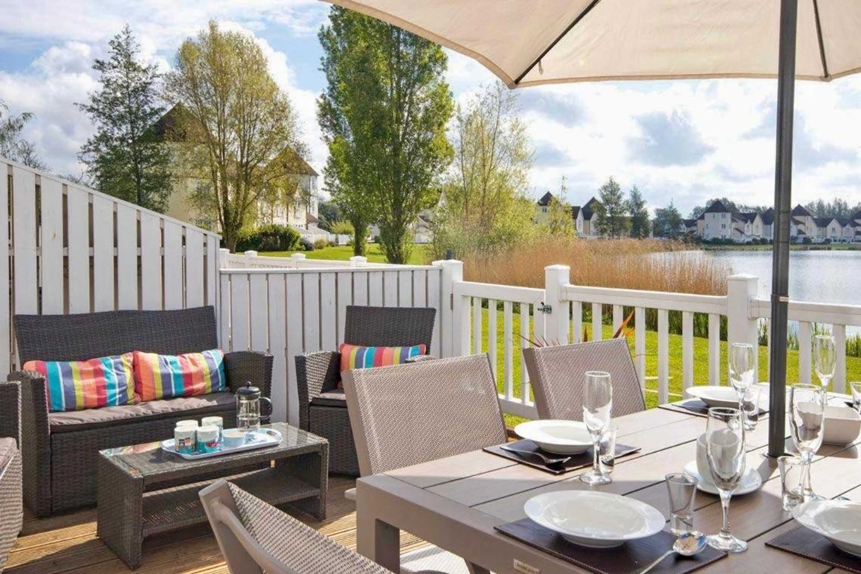 Gift card for Spinnaker Lodge · Cotswolds Lakeside Home