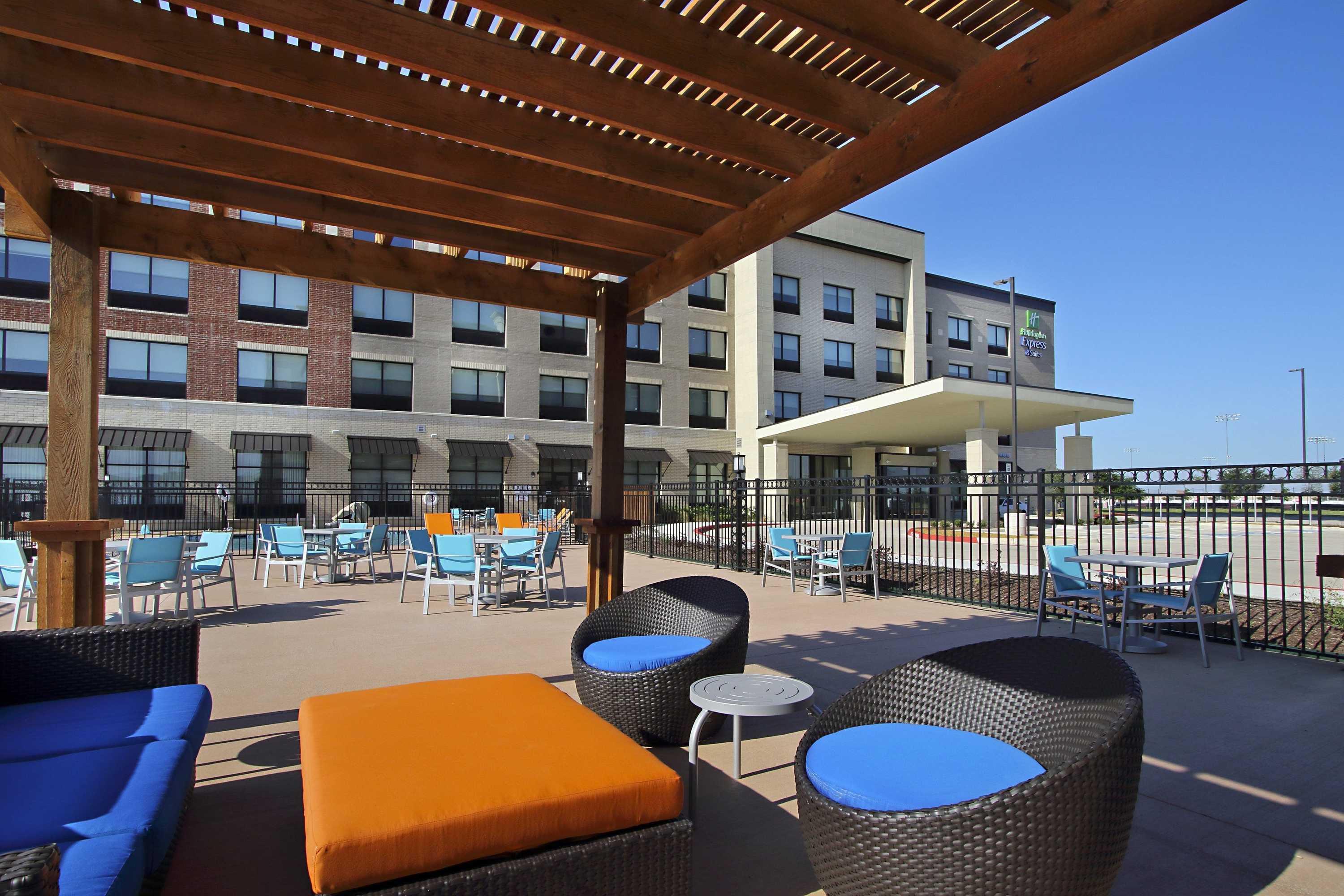 Gift card for Holiday Inn Express & Suites Dallas-Frisco NW Toyota Stdm by Ihg Gift card for Holiday Inn Express & Suites Dallas-Frisco NW Toyota Stdm by Ihg