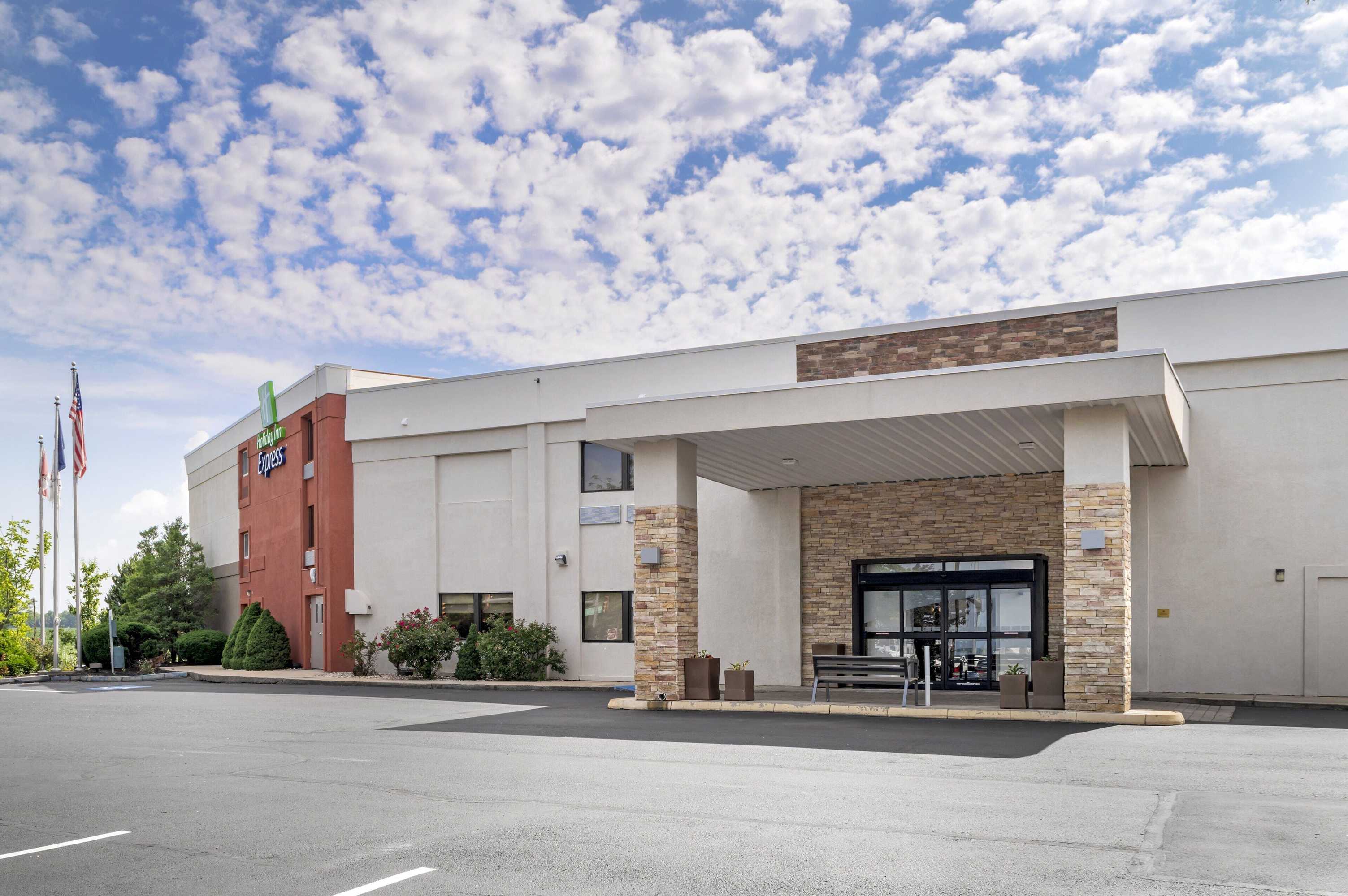 Gift card for Holiday Inn Express Greencastle by Ihg Gift card for Holiday Inn Express Greencastle by Ihg