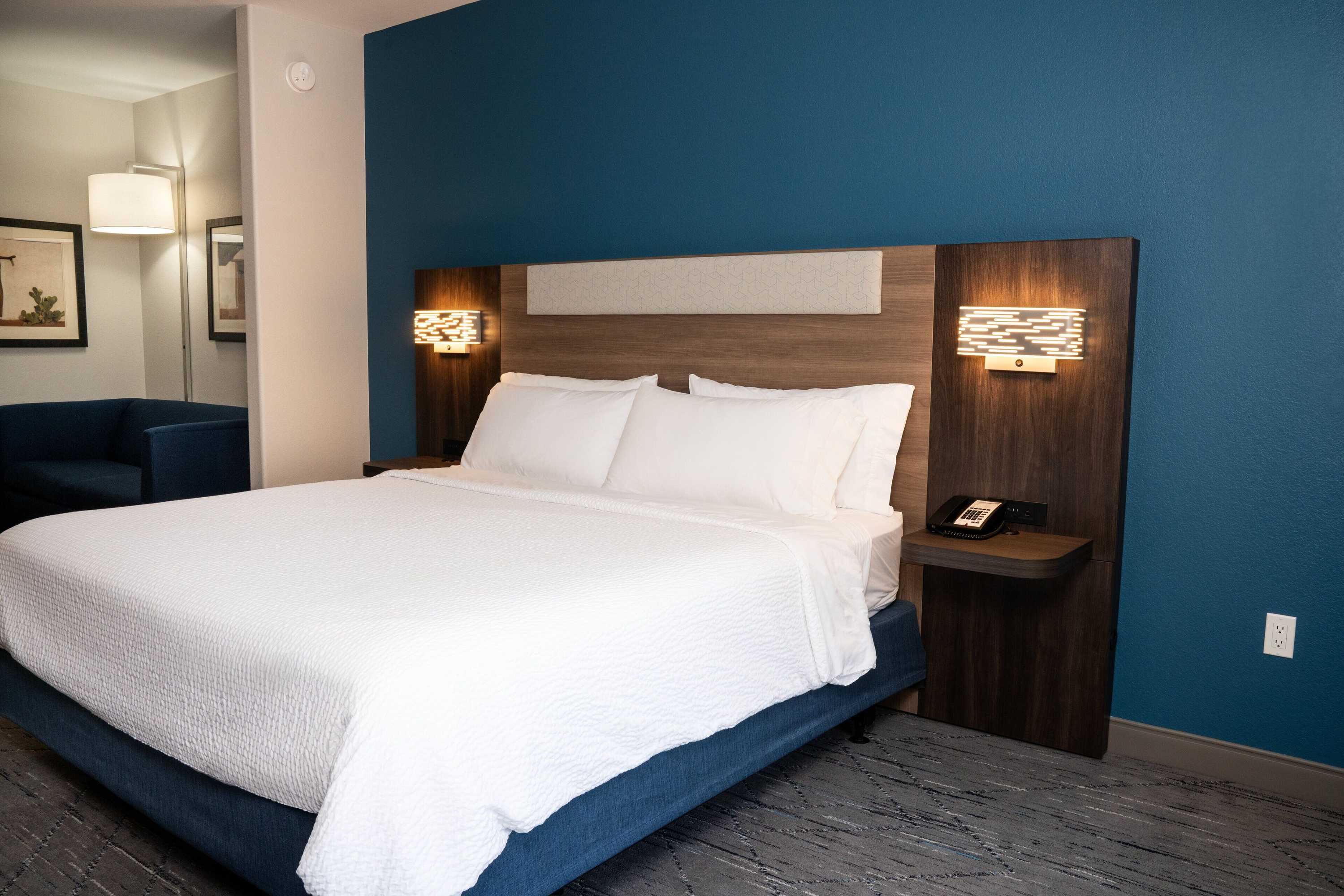 Gift card for Holiday Inn Express & Suites Las Cruces North by Ihg Gift card for Holiday Inn Express & Suites Las Cruces North by Ihg