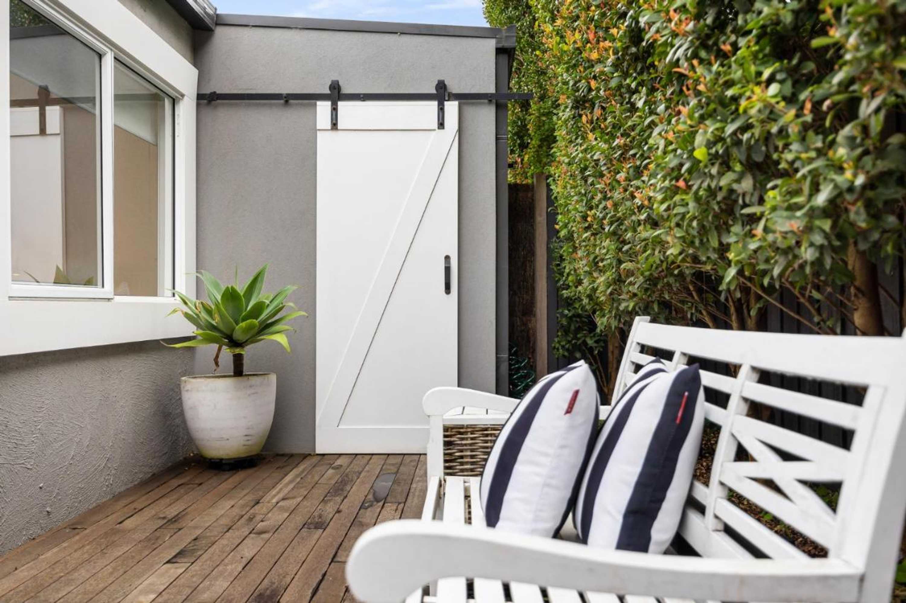 Gift card for Capella Villa No. 3 - Luxurious Beachside Style Gift card for Capella Villa No. 3 - Luxurious Beachside Style