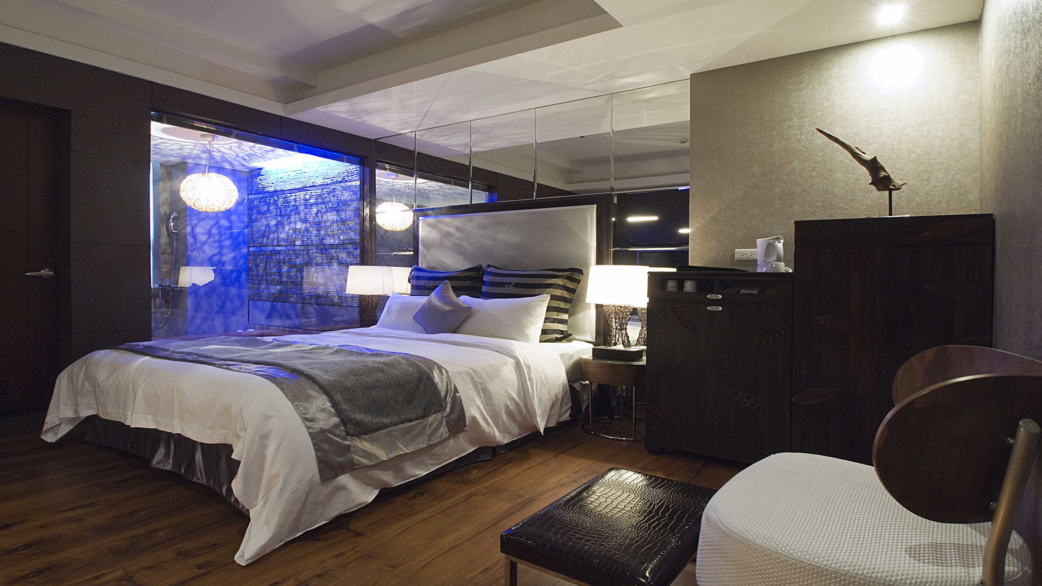 Gift card for Golden Hotspring Hotel