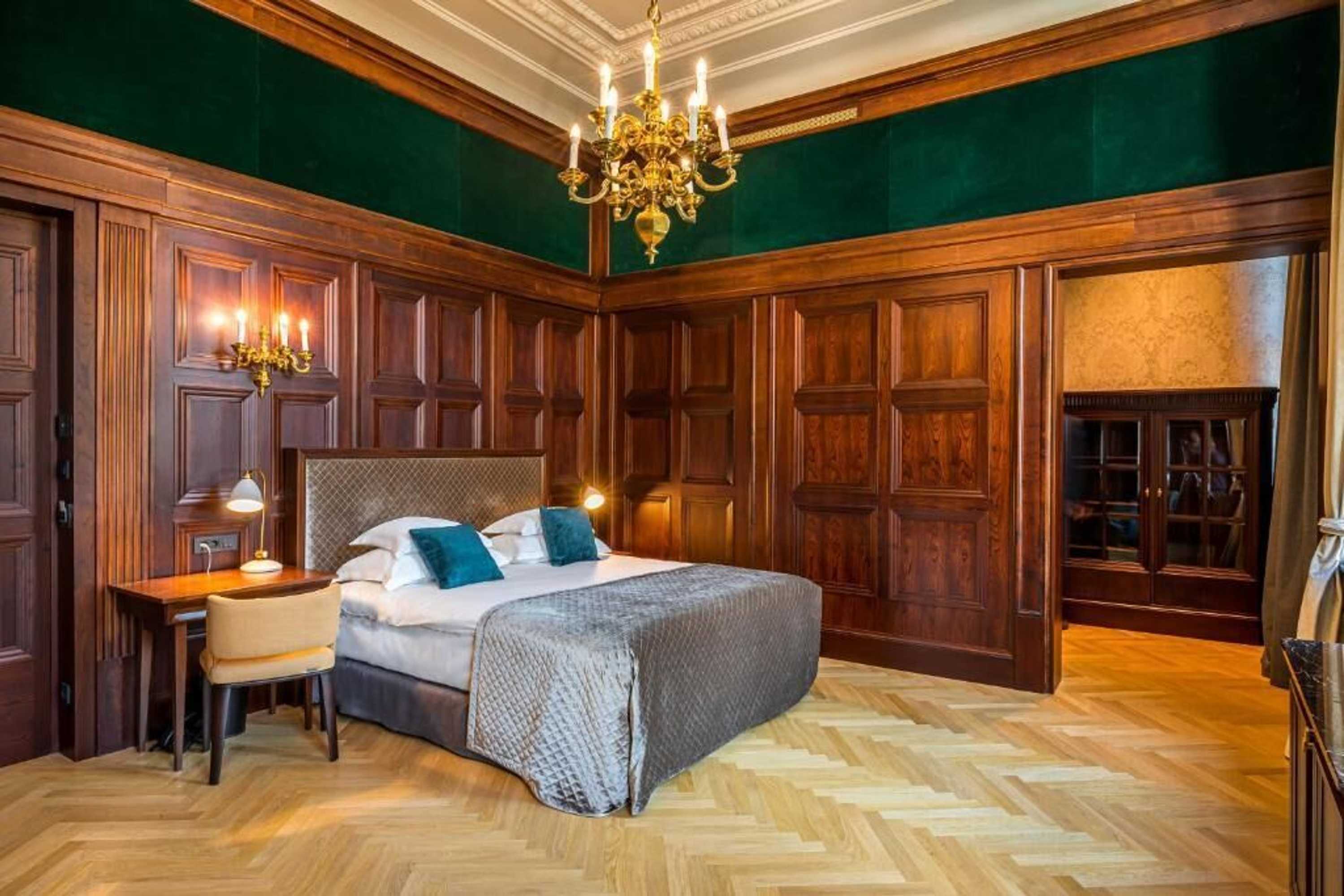 Gift card for Hotel Capital