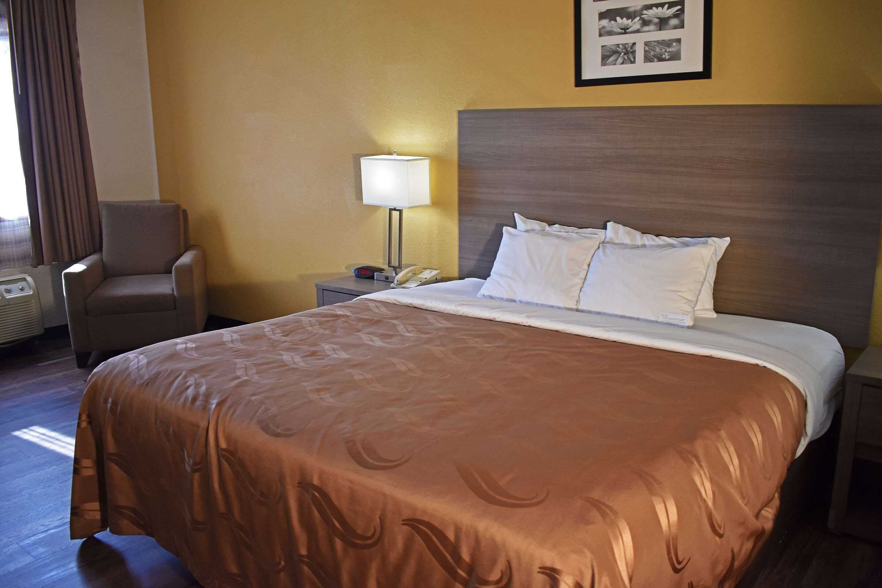 Gift card for Quality Inn & Suites Kearneysville - Martinsburg Gift card for Quality Inn & Suites Kearneysville - Martinsburg