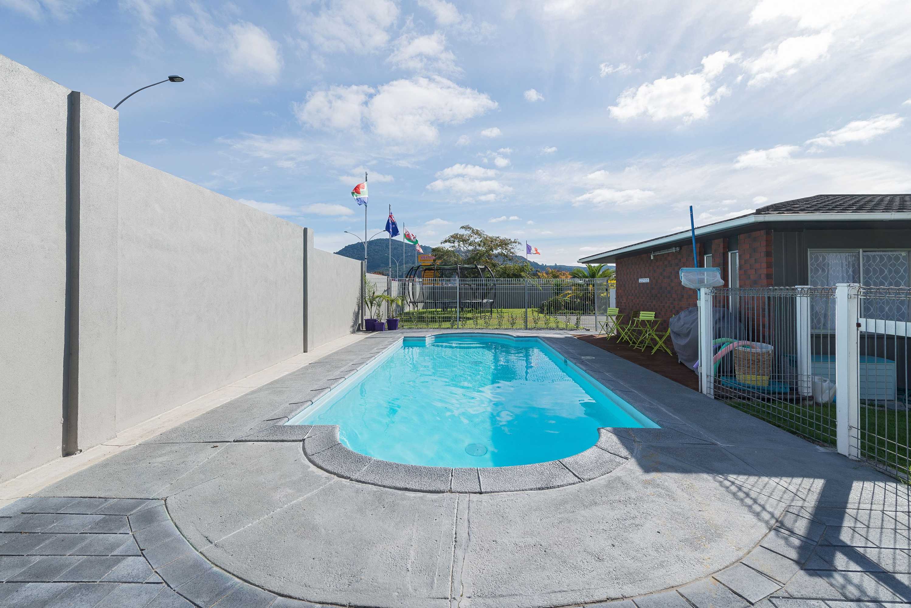 Gift card for Red Rock Thermal Motel