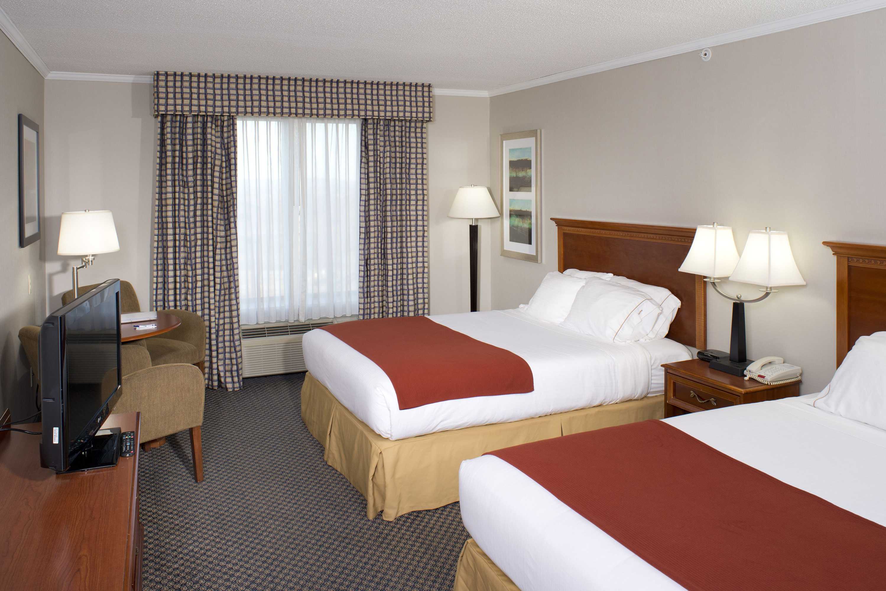 Gift card for Holiday Inn Express & Suites East Greenbush (albany-Skyline) by Ihg Gift card for Holiday Inn Express & Suites East Greenbush (albany-Skyline) by Ihg