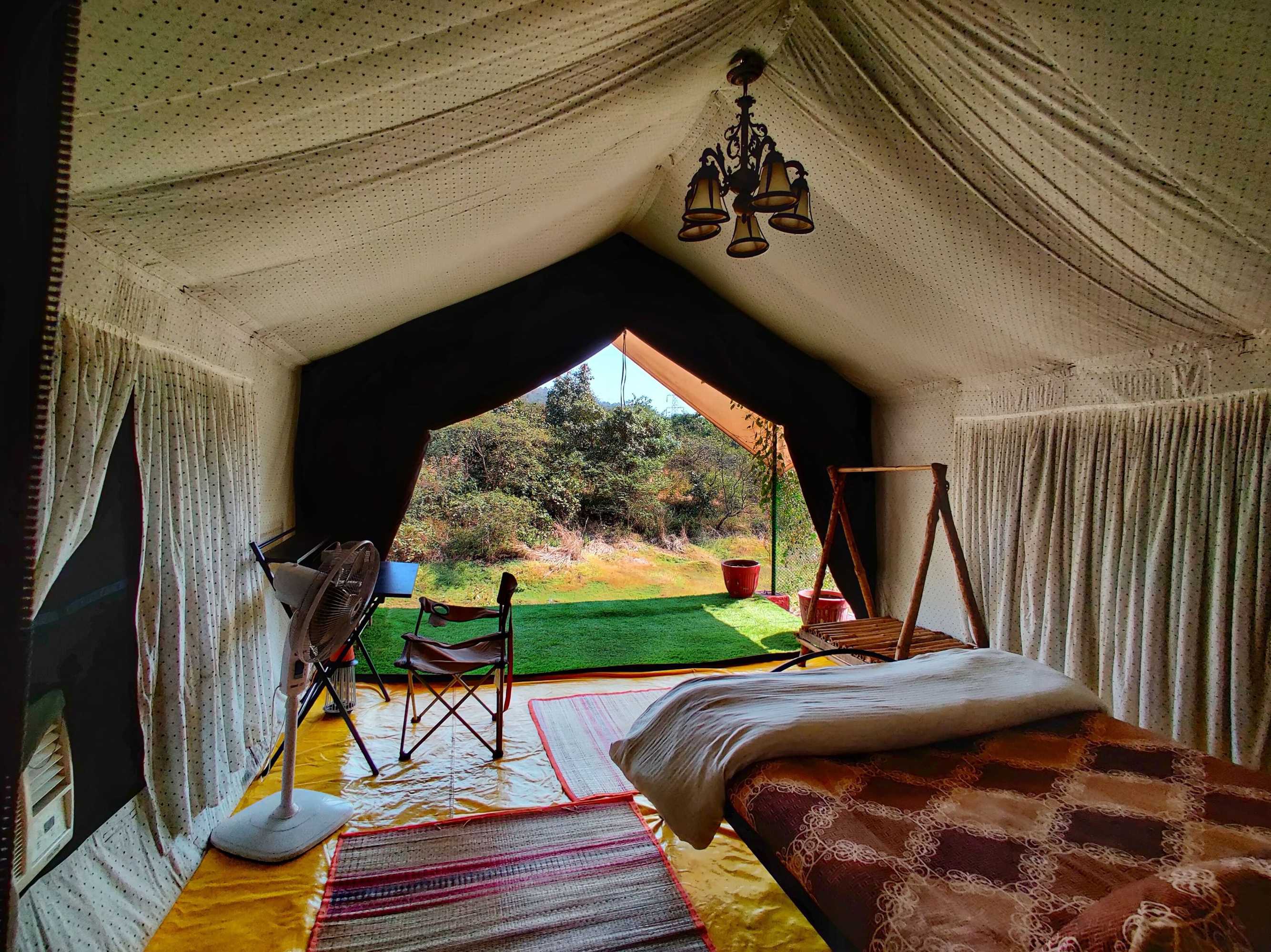 Gift card for Lakeside Boheme Inn