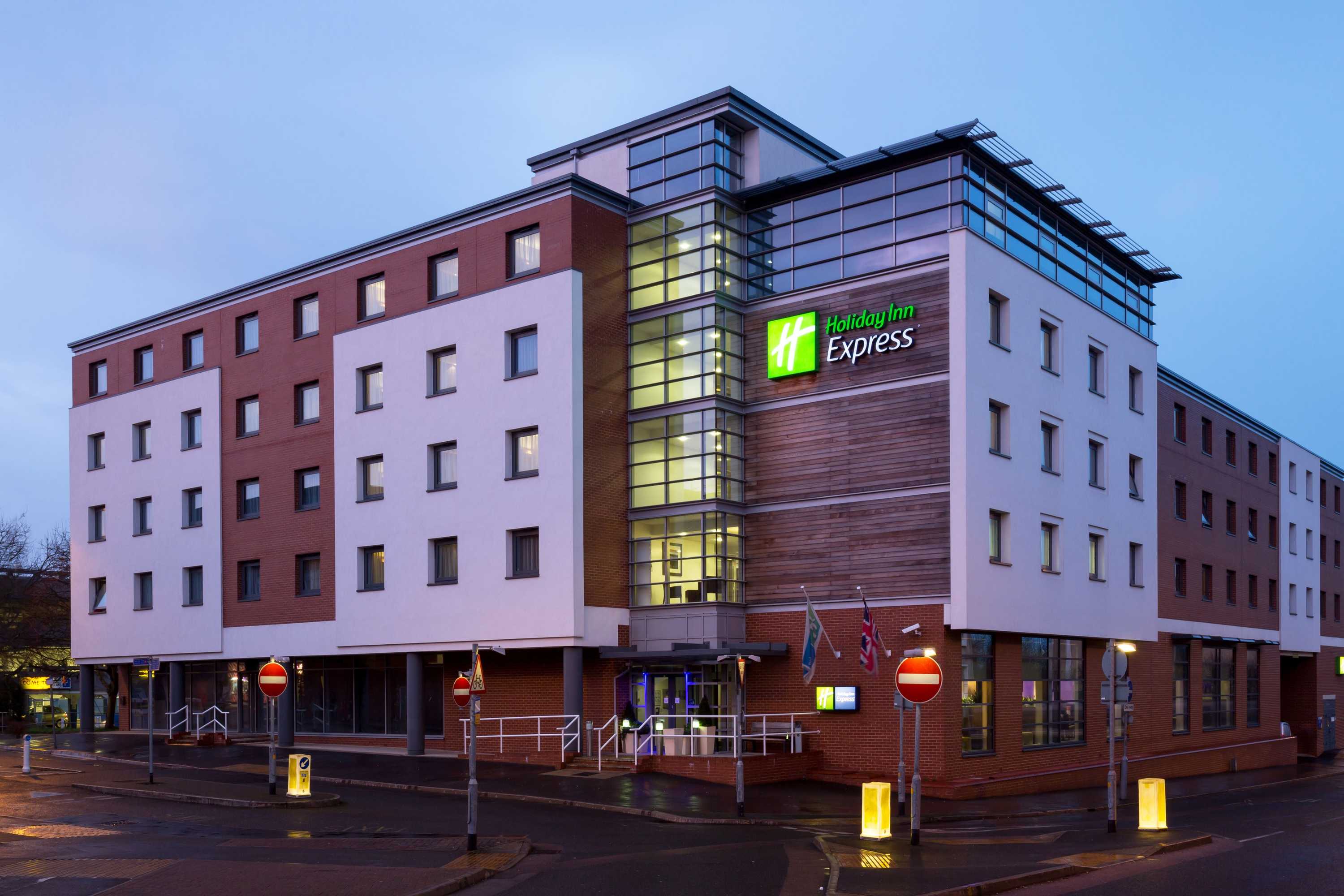 Gift card for Holiday Inn Express Harlow by Ihg Gift card for Holiday Inn Express Harlow by Ihg