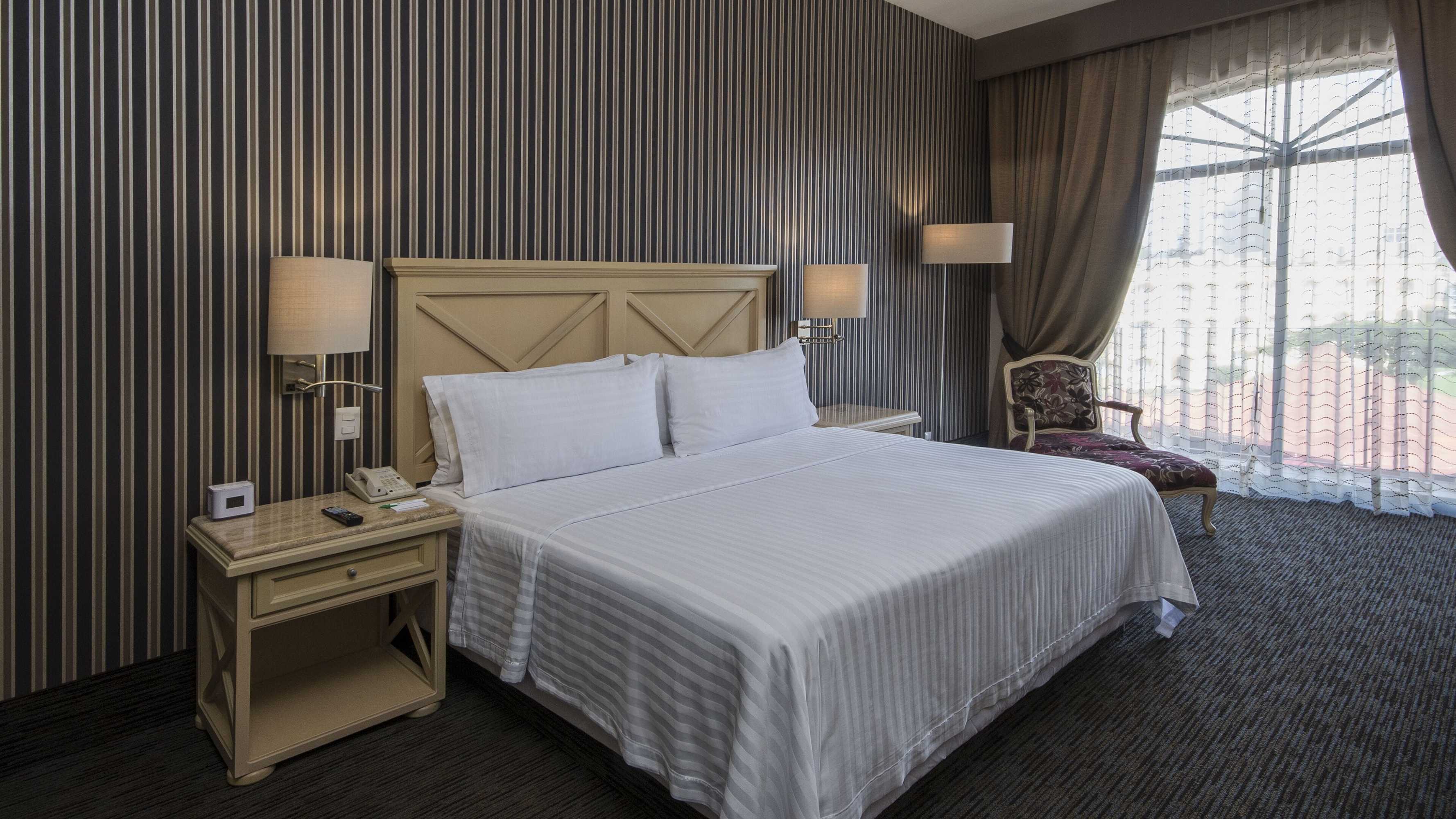 Gift card for Holiday Inn Queretaro-Centro Historico by Ihg Gift card for Holiday Inn Queretaro-Centro Historico by Ihg