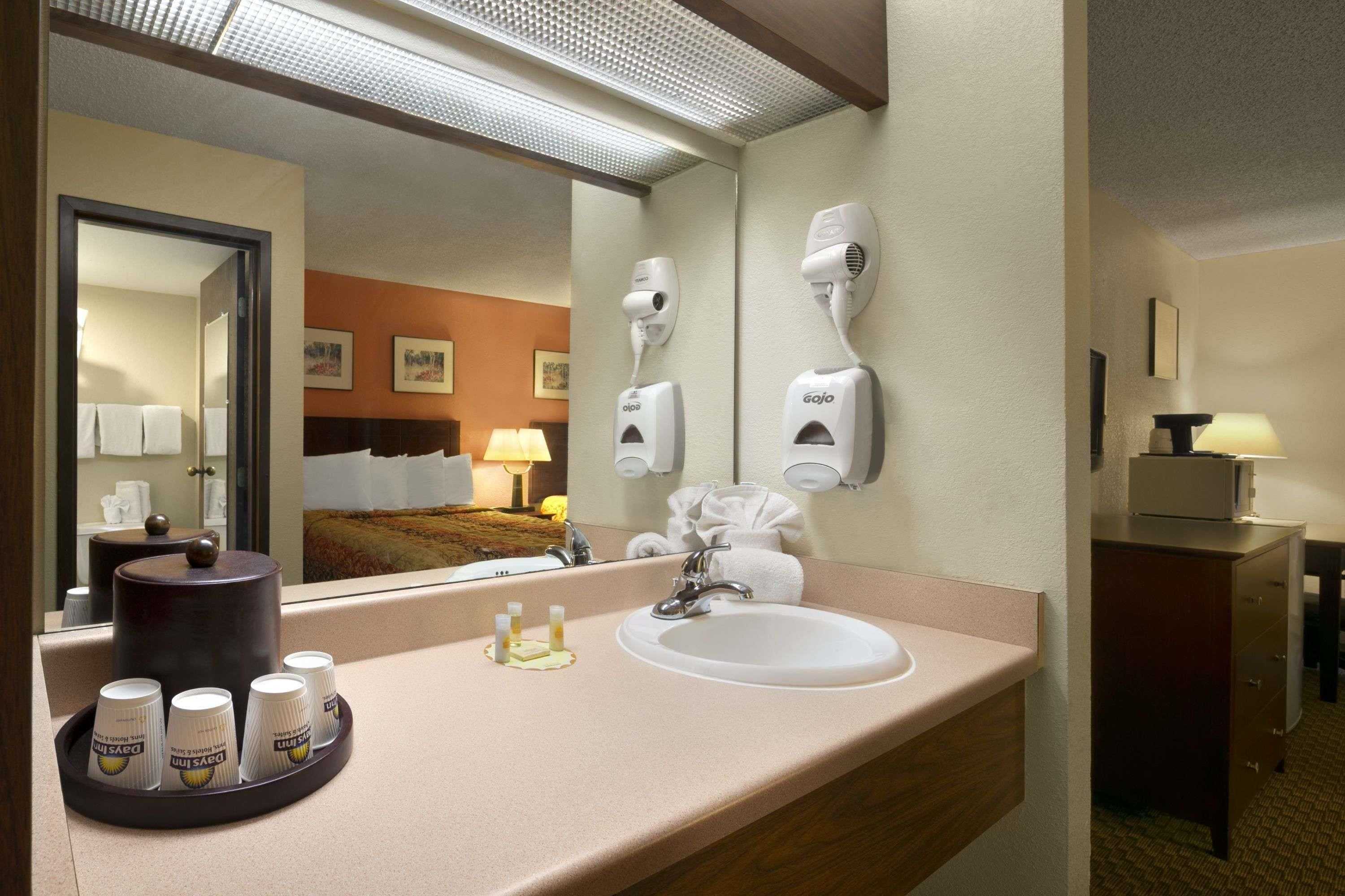 Gift card for Days Inn & Suites by Wyndham Stevens Point Gift card for Days Inn & Suites by Wyndham Stevens Point