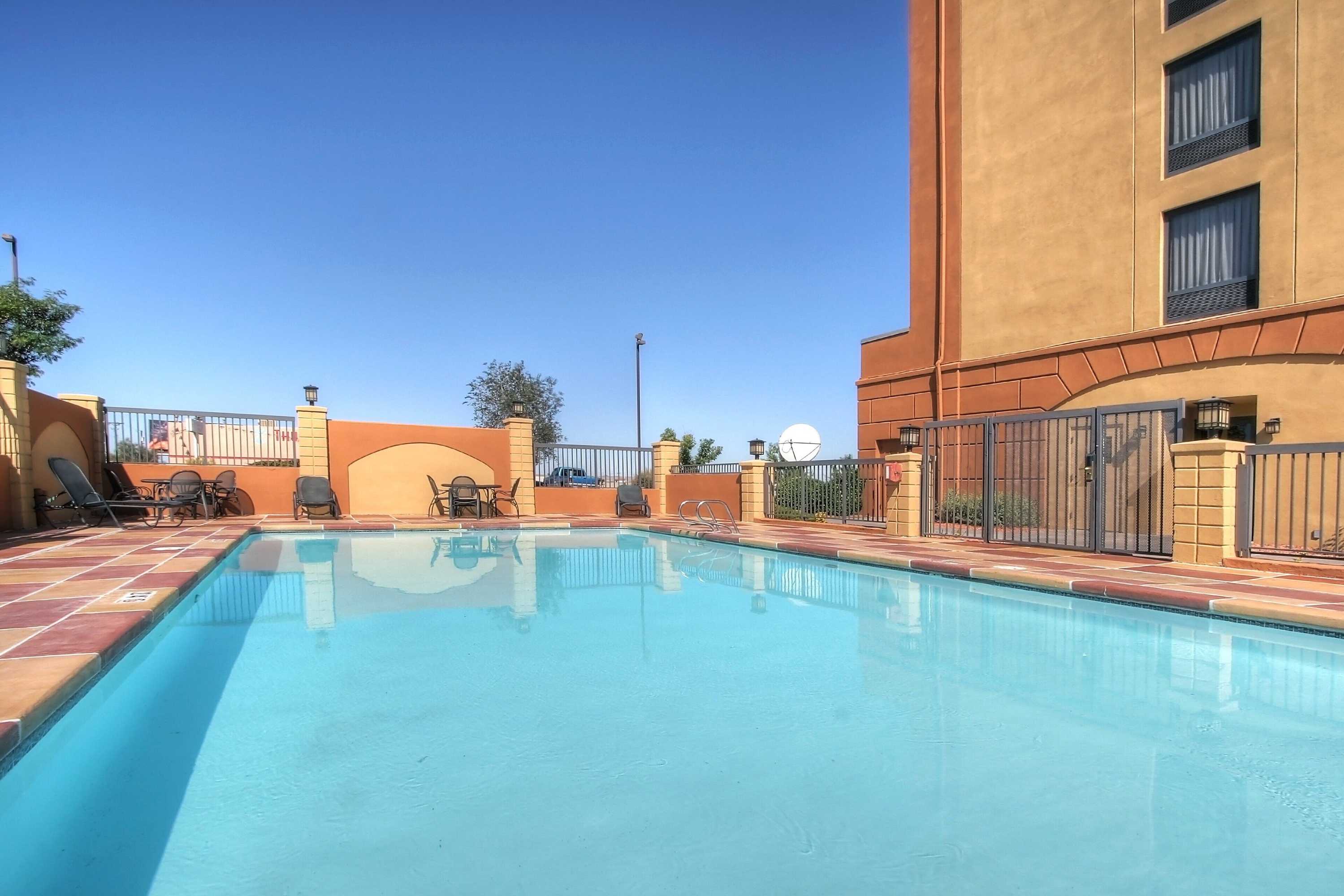 Gift card for Holiday Inn Express Hotel & Suites Albuquerque Midtown by Ihg Gift card for Holiday Inn Express Hotel & Suites Albuquerque Midtown by Ihg