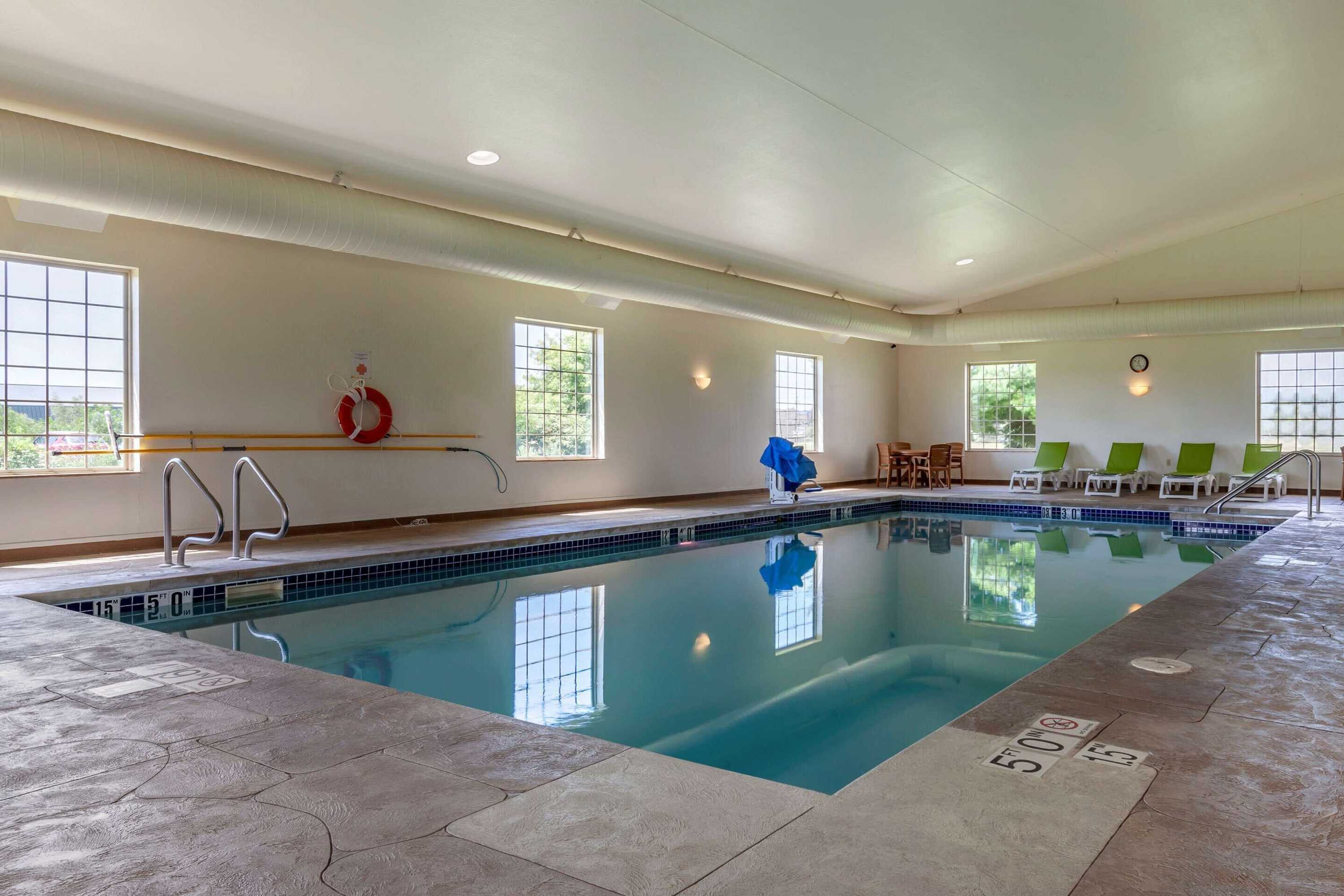 Gift card for Comfort Suites Delavan - Lake Geneva Area Gift card for Comfort Suites Delavan - Lake Geneva Area