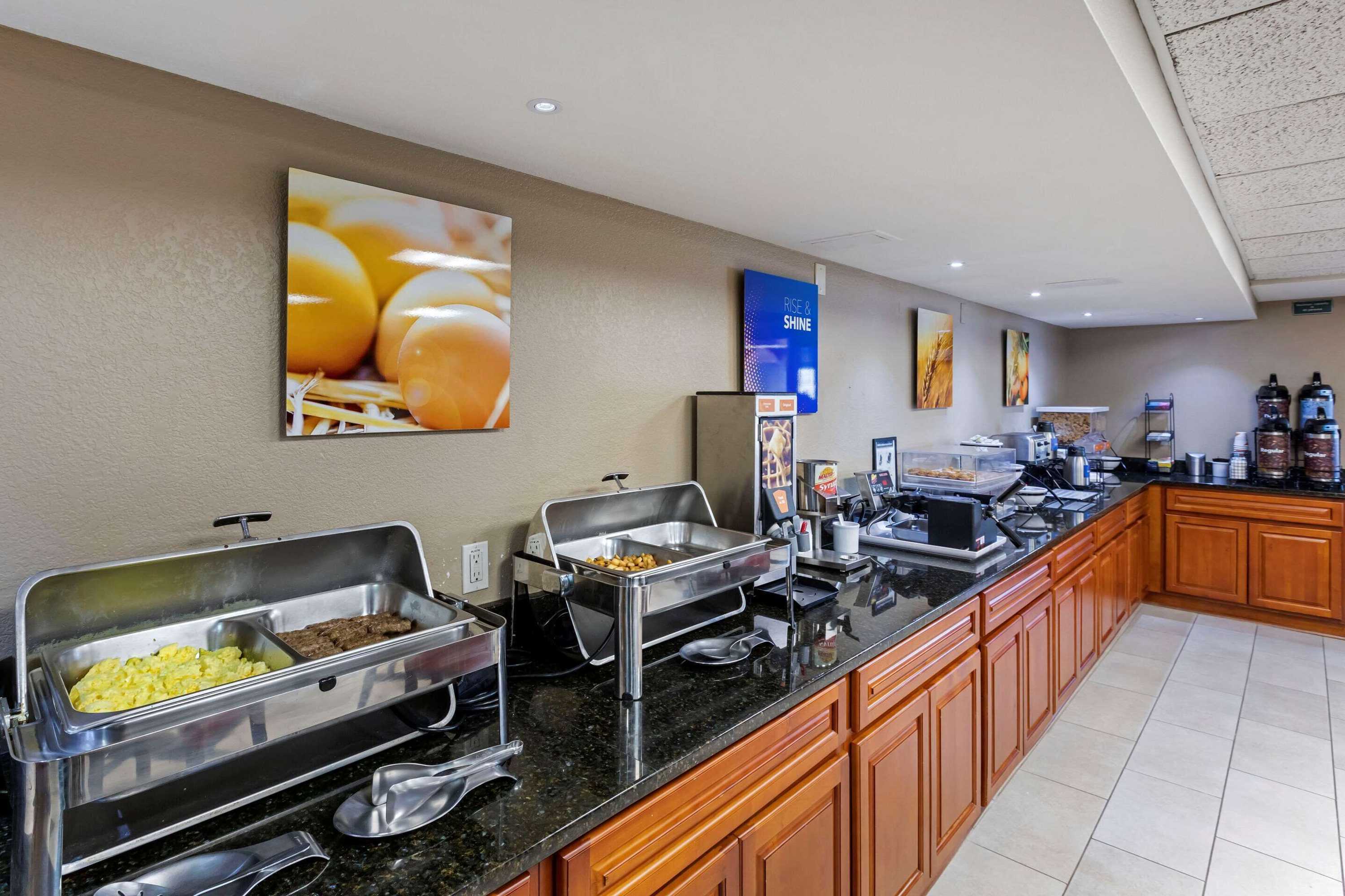 Gift card for Comfort Inn & Suites Jackson - West Bend