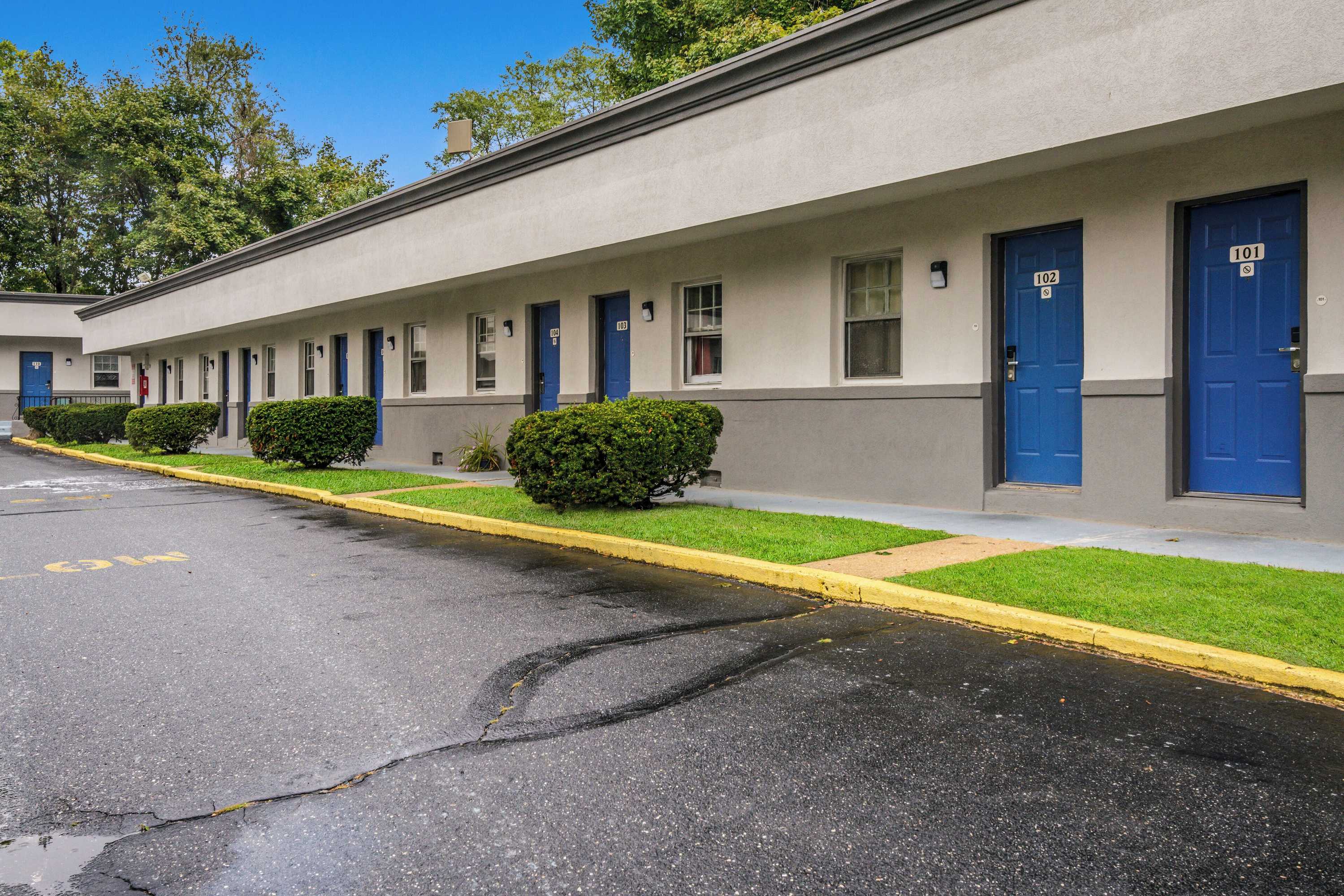 Gift card for Motel 6 Tinton Falls, NJ - Neptune